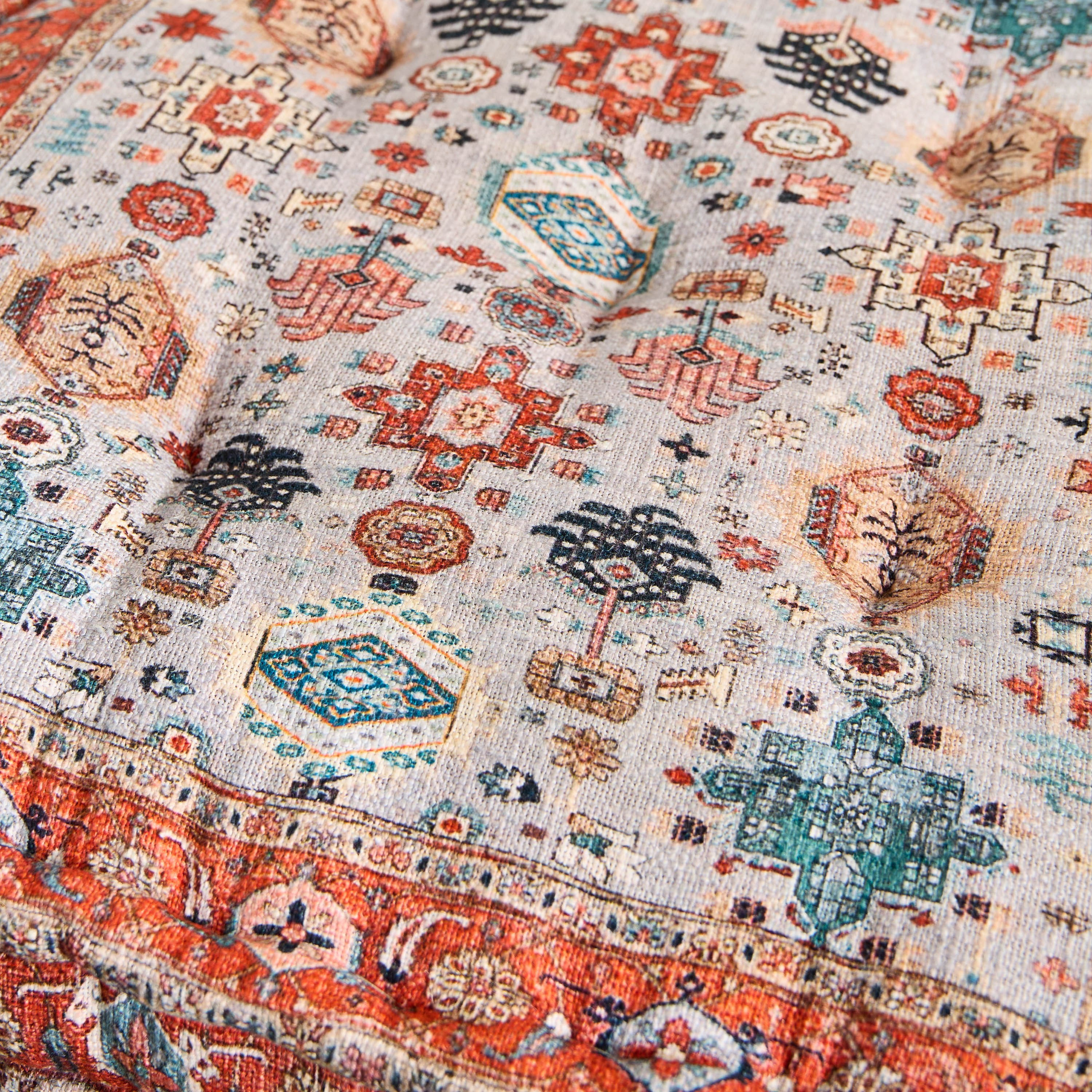 وسادة أرضية بطبعات مزخرفة من مهرجان بنزا - 60x60x12 سم-hbxhomeware-hbxbedroom-image-4