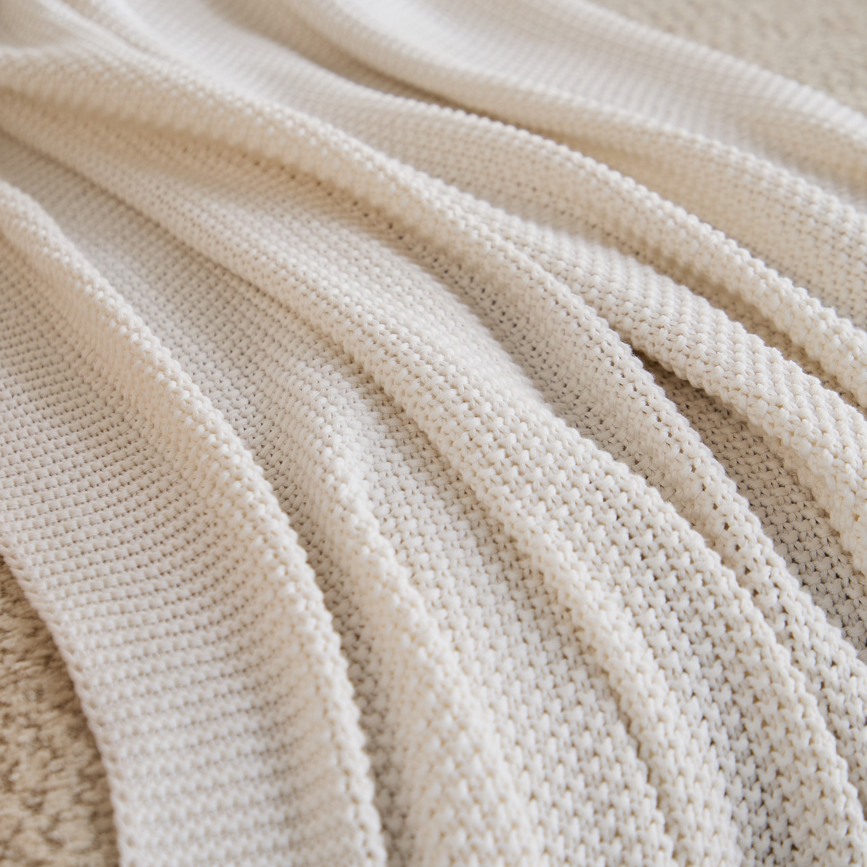 ReVive Knitted Recycled Cotton Throw - 127x152 cm-hbxhomeware-hbxbedroom-image-2