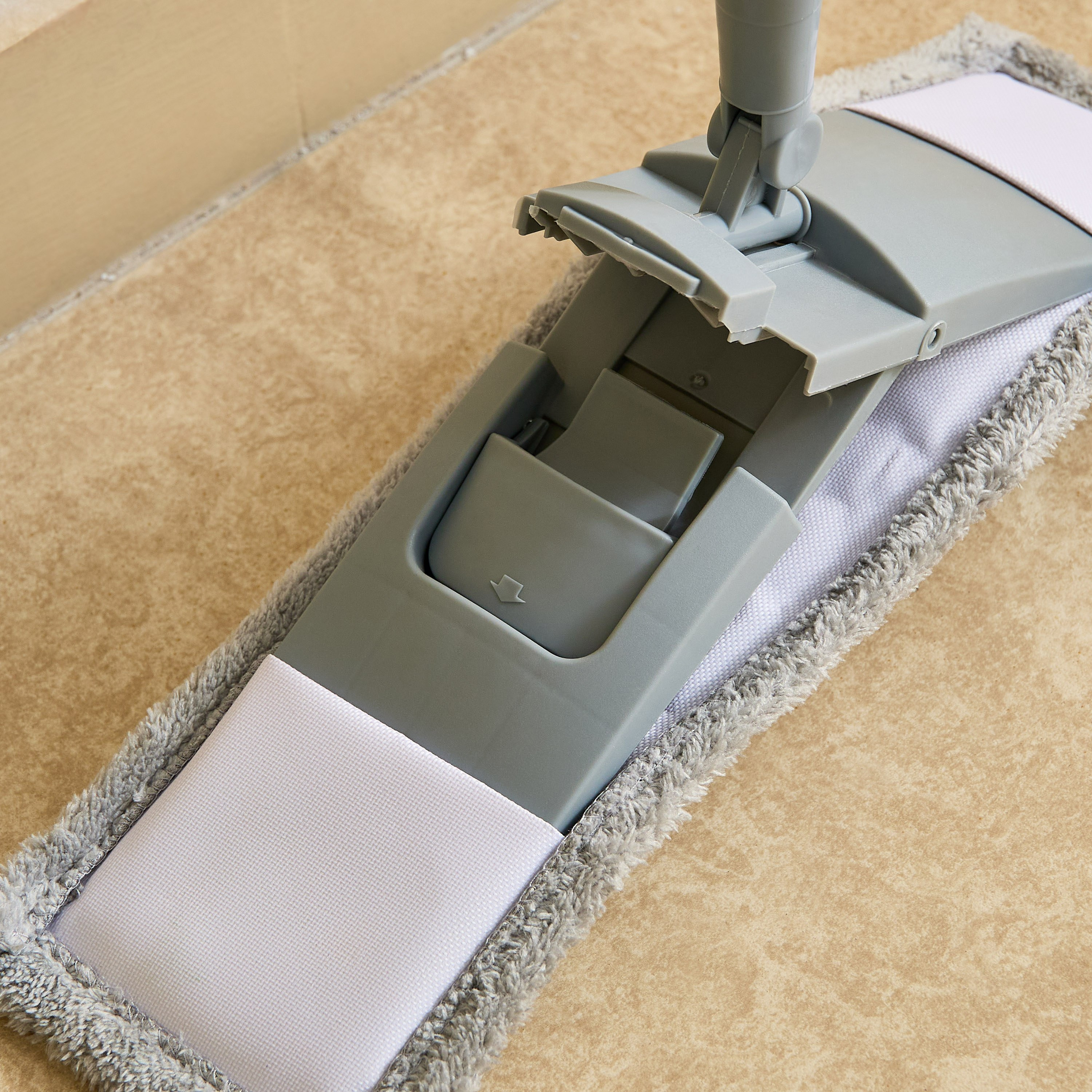 ممسحة ألياف دقيقة مسطحة بمقبض معدني من ألينا - 120 سم-hbxbathroom-laundry-cleaningaccessories-image-4