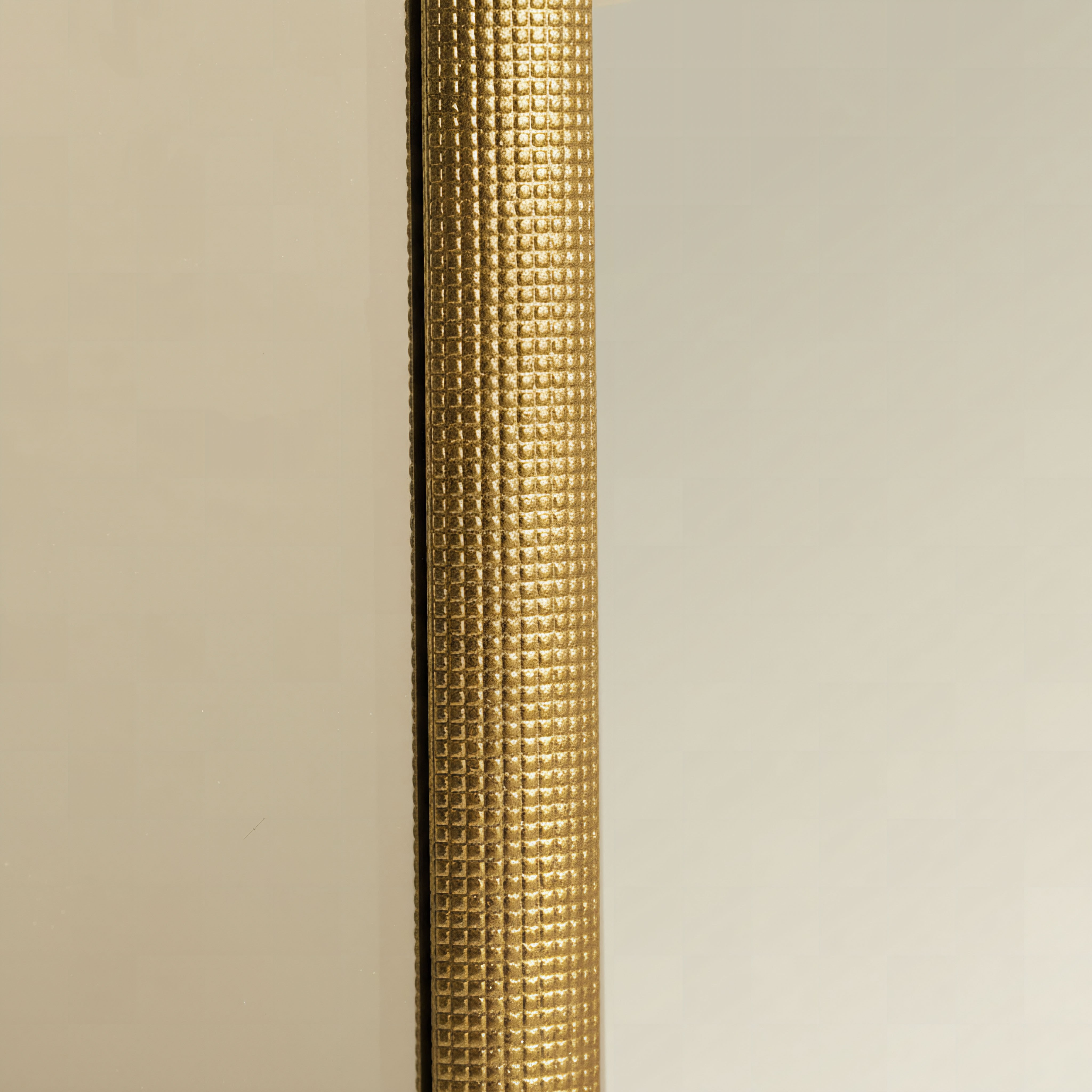 مرآة حائط مؤطرة لوفت من سابرينا-hbxhomeware-hbxdecorandfurnishings-image-2