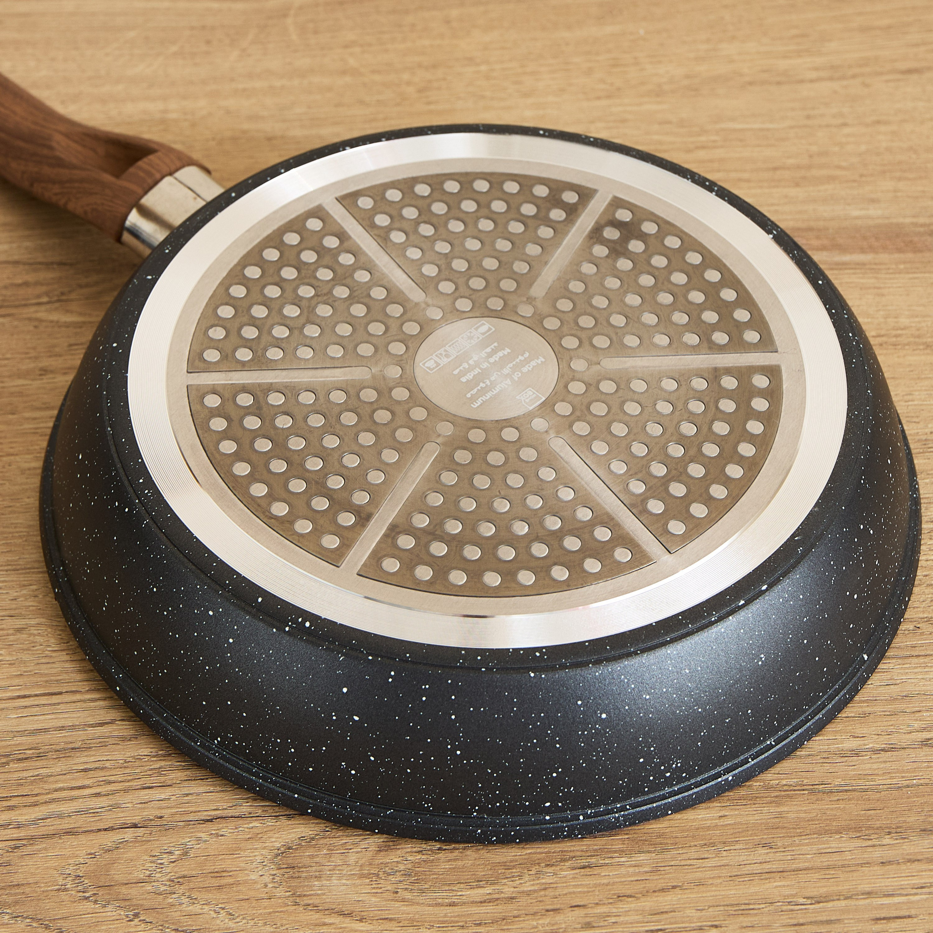 Vero Cuoco+ Frying Pan - 24 cm-hbxhomeware-hbxkitchen-image-3