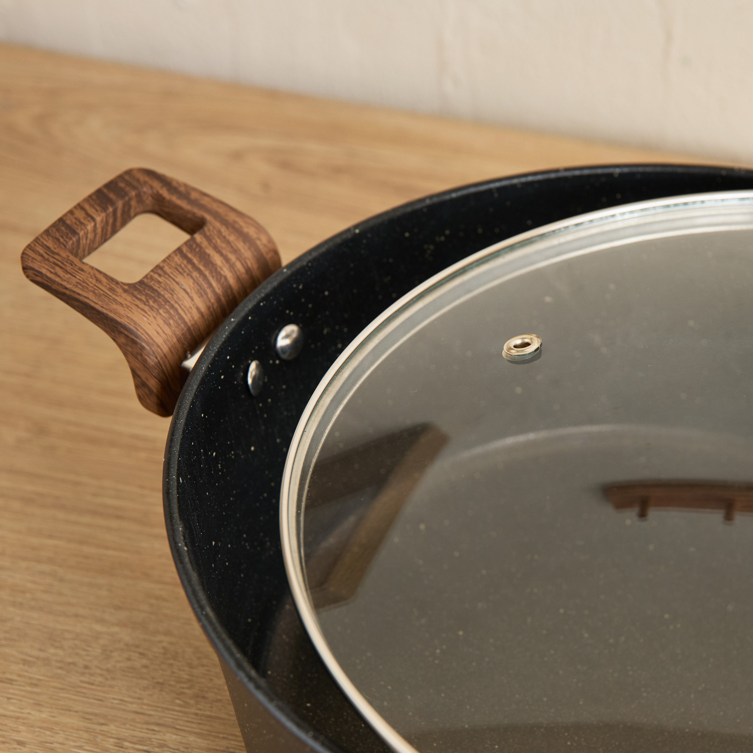 قدر بغطاء من فيرو كوكو - 30 سم-hbxhomeware-hbxkitchen-image-3