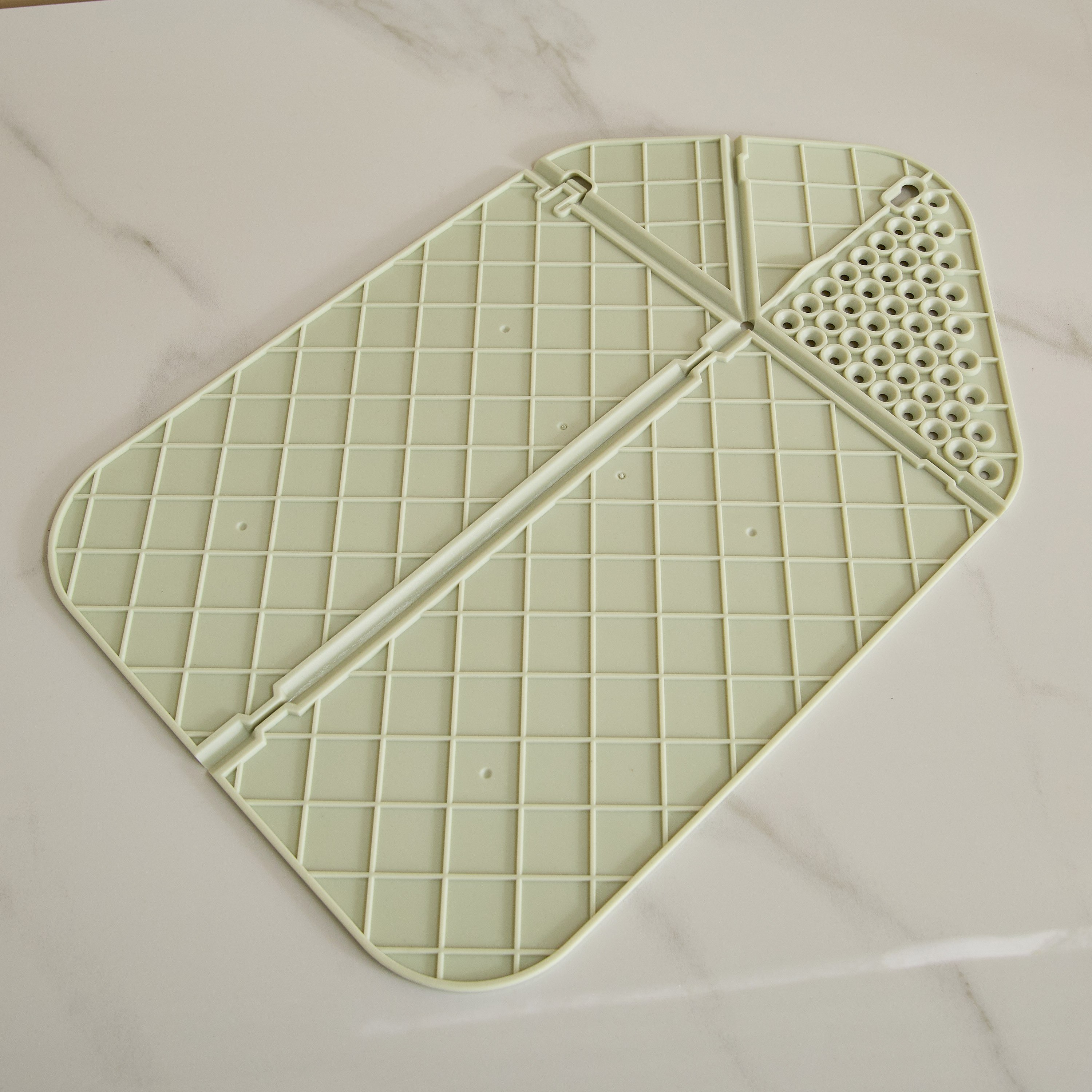 Vega Multi Purpose Foldable Cutting Board cum Strainer - 42.5x27 cm-hbxkitchen-kitchenware-choppingboards-image-2