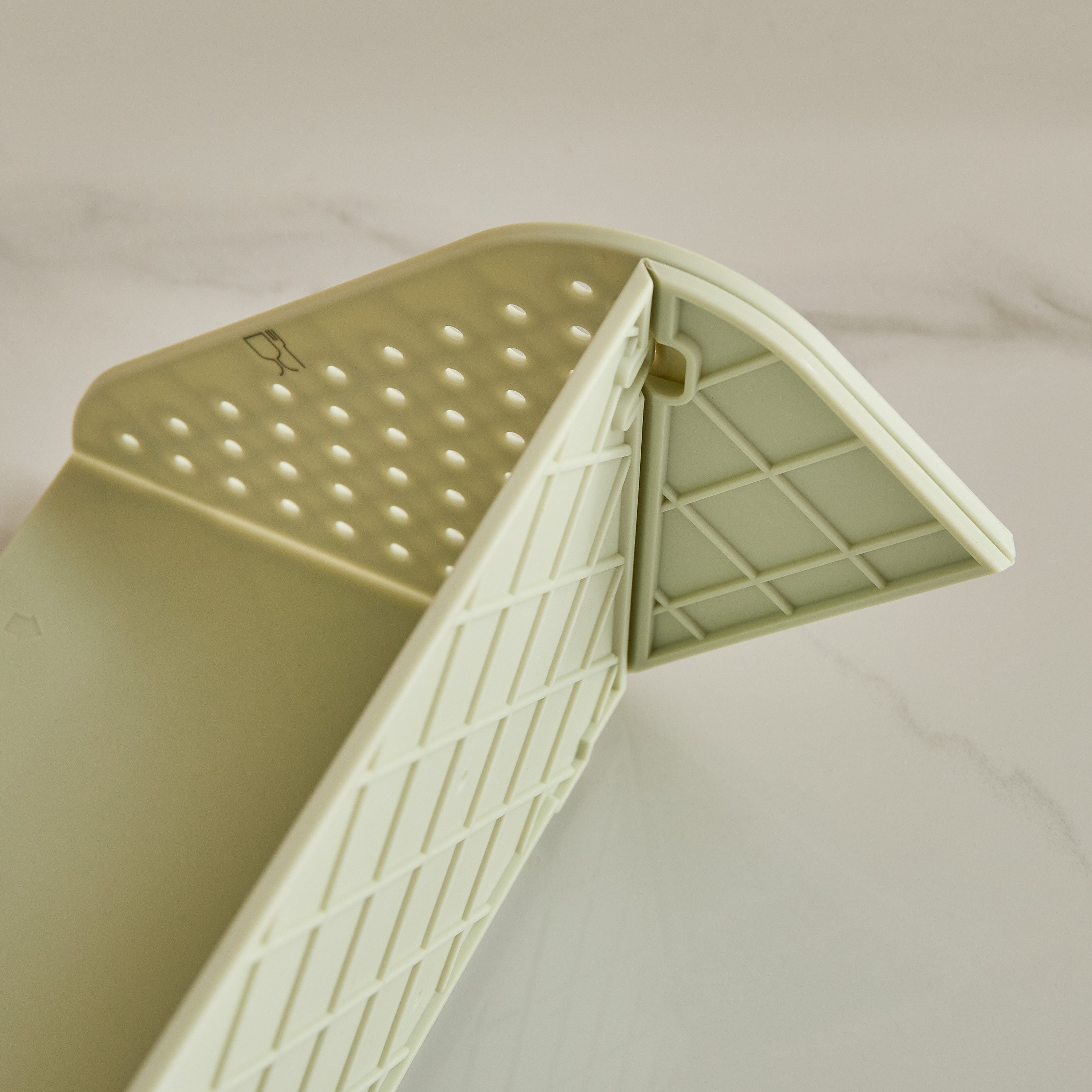 Vega Multi Purpose Foldable Cutting Board cum Strainer - 42.5x27 cm-hbxkitchen-kitchenware-choppingboards-image-5