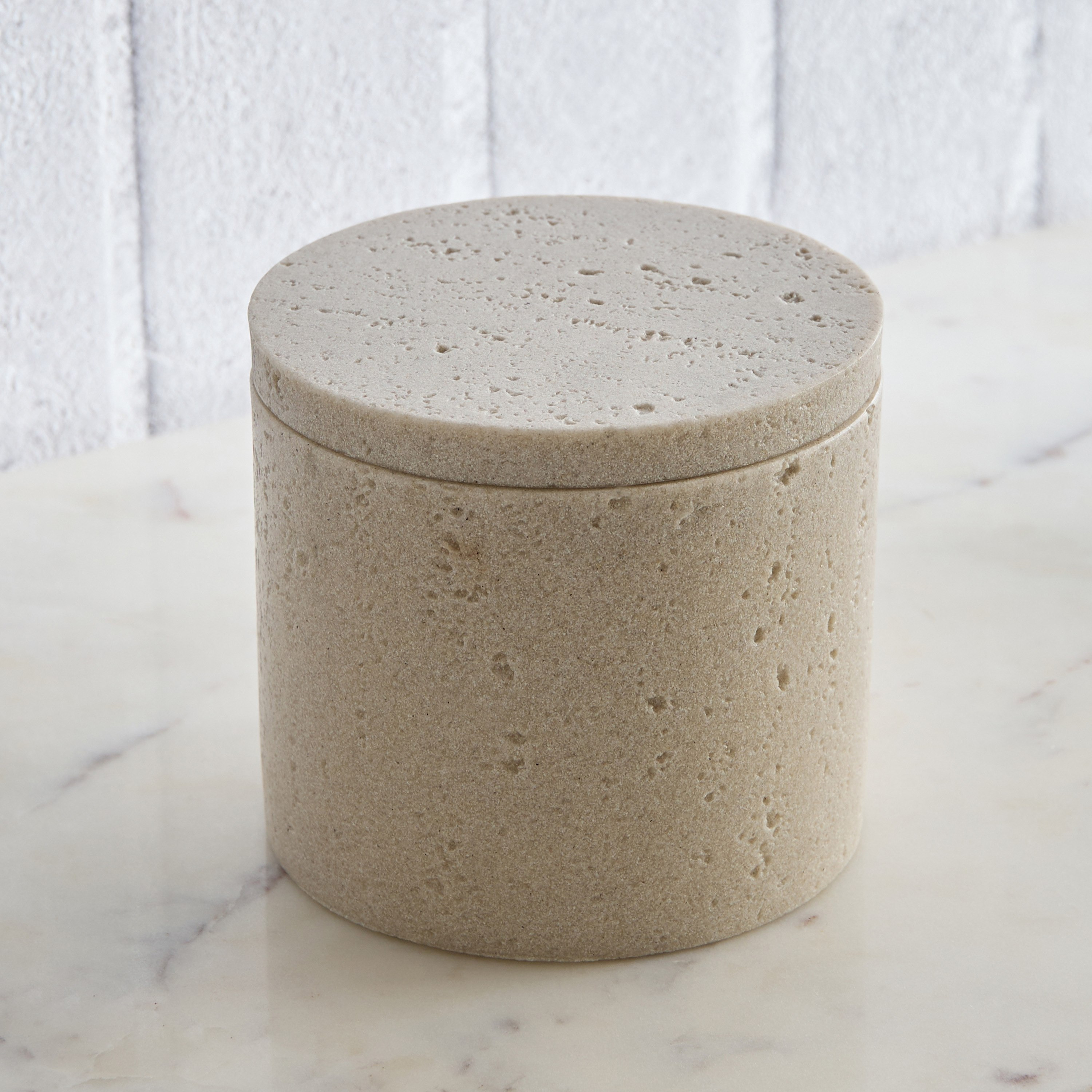 جرة قطن راتنج من أفانت-hbxhomeware-bathandlaundry-tissueboxesandcottonjars-image-1