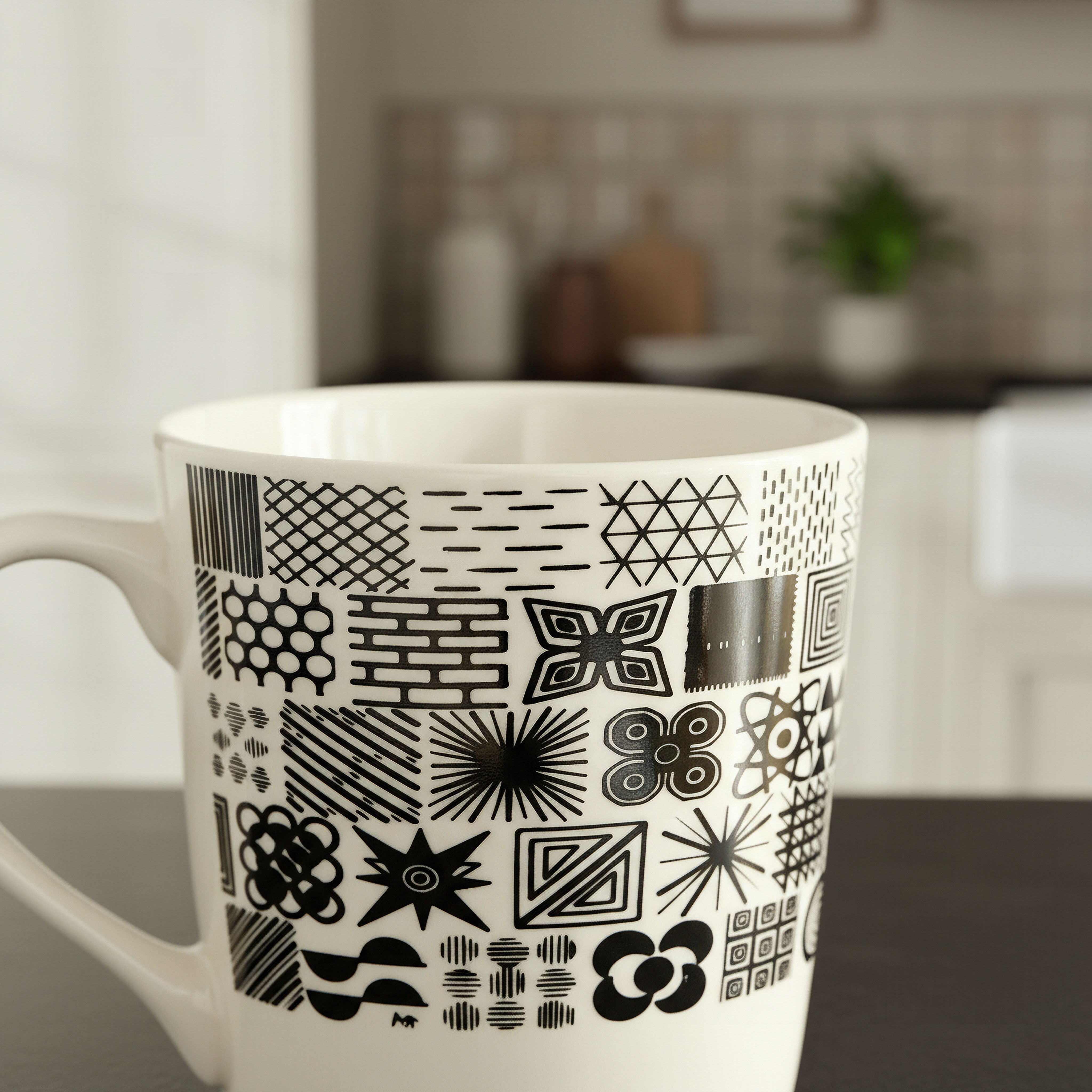 مج منقوش من جوانا - 400 مل-hbxhomeware-hbxkitchen-image-2