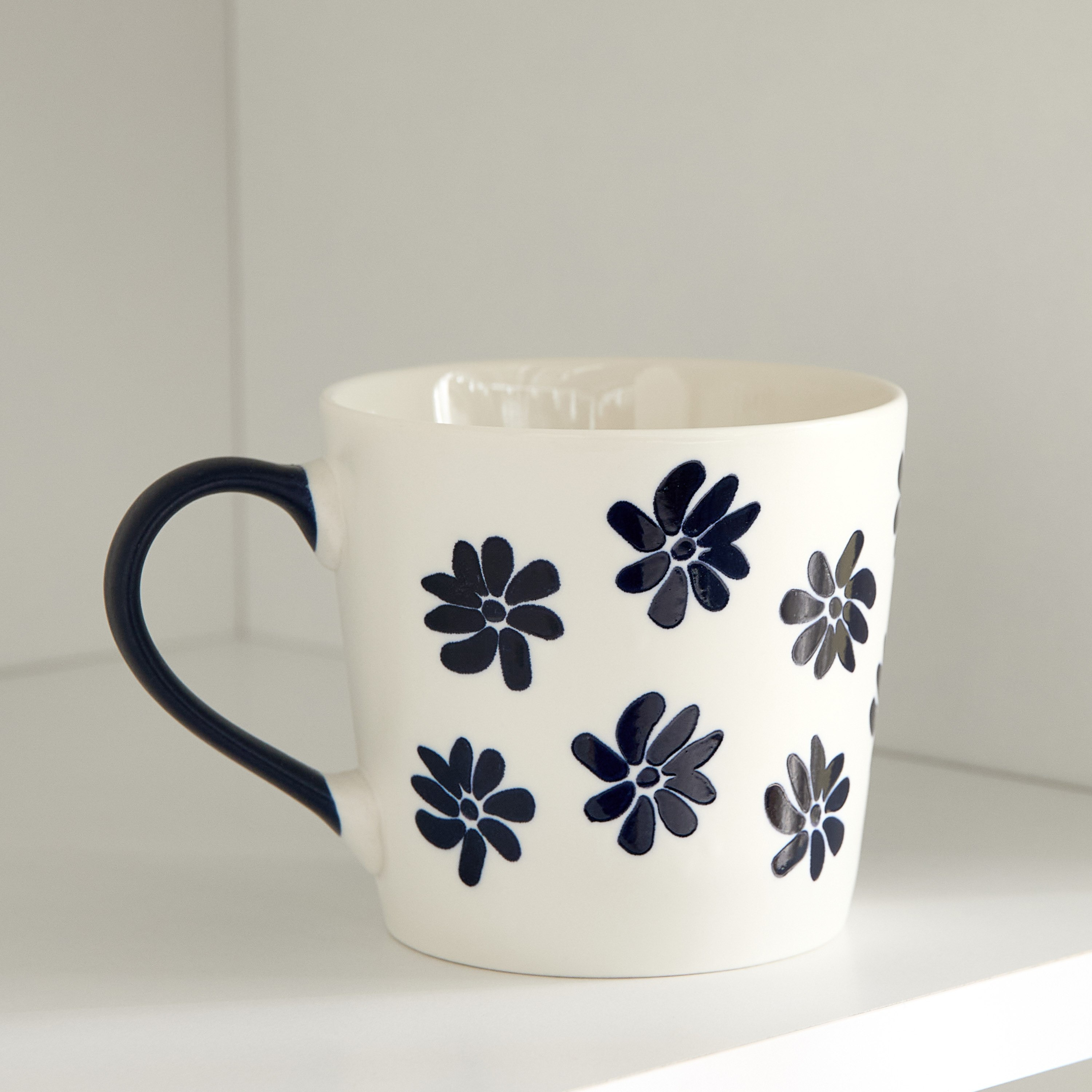 Joanna New Bone China Ditsy Flower Mug - 400 ml-hbxhomeware-hbxkitchen-image-4