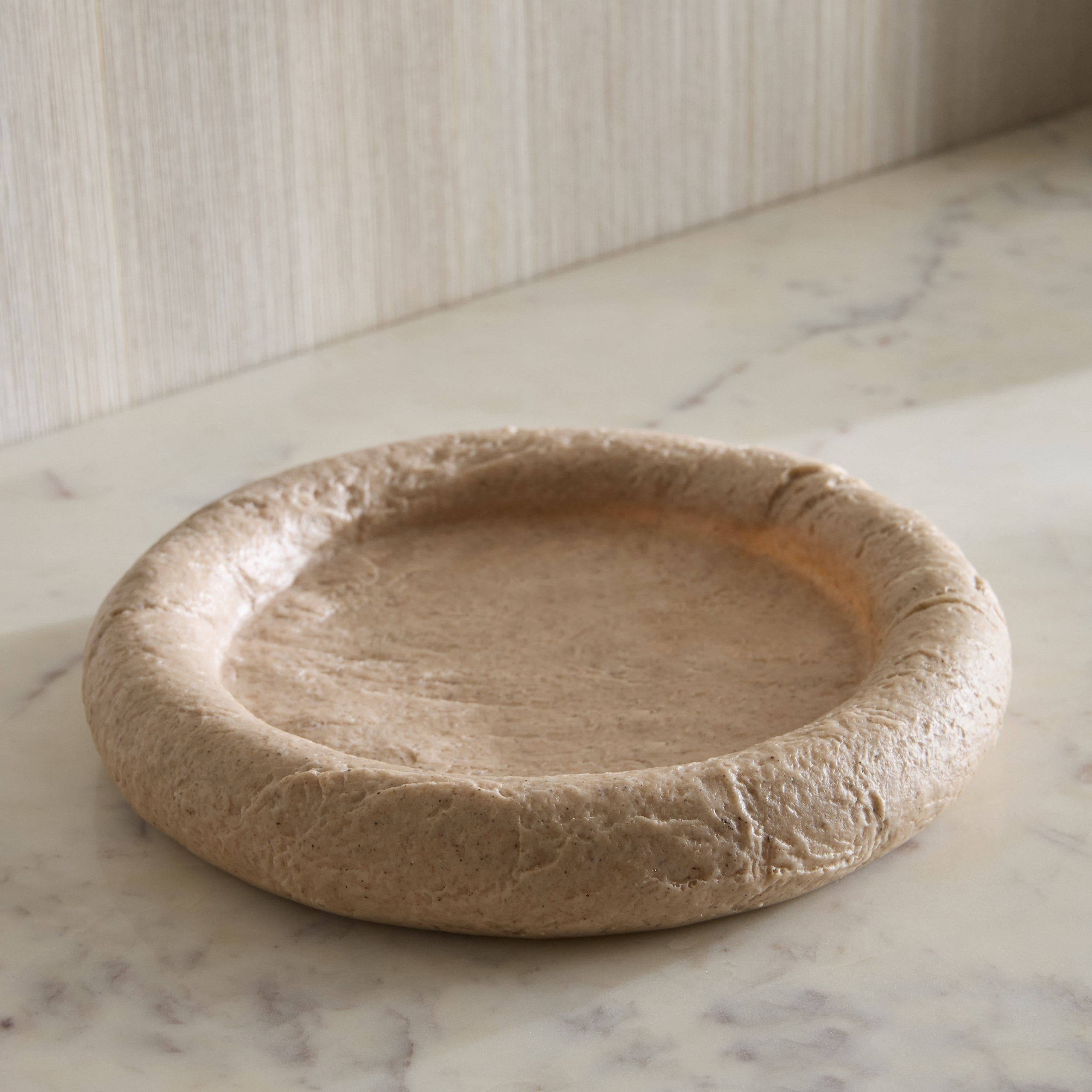 Canto Luxe Travetine Finish Polyresin Round Tray - 20x20x3 cm-PROMO_HB_AE_B1G1_250925-image-1