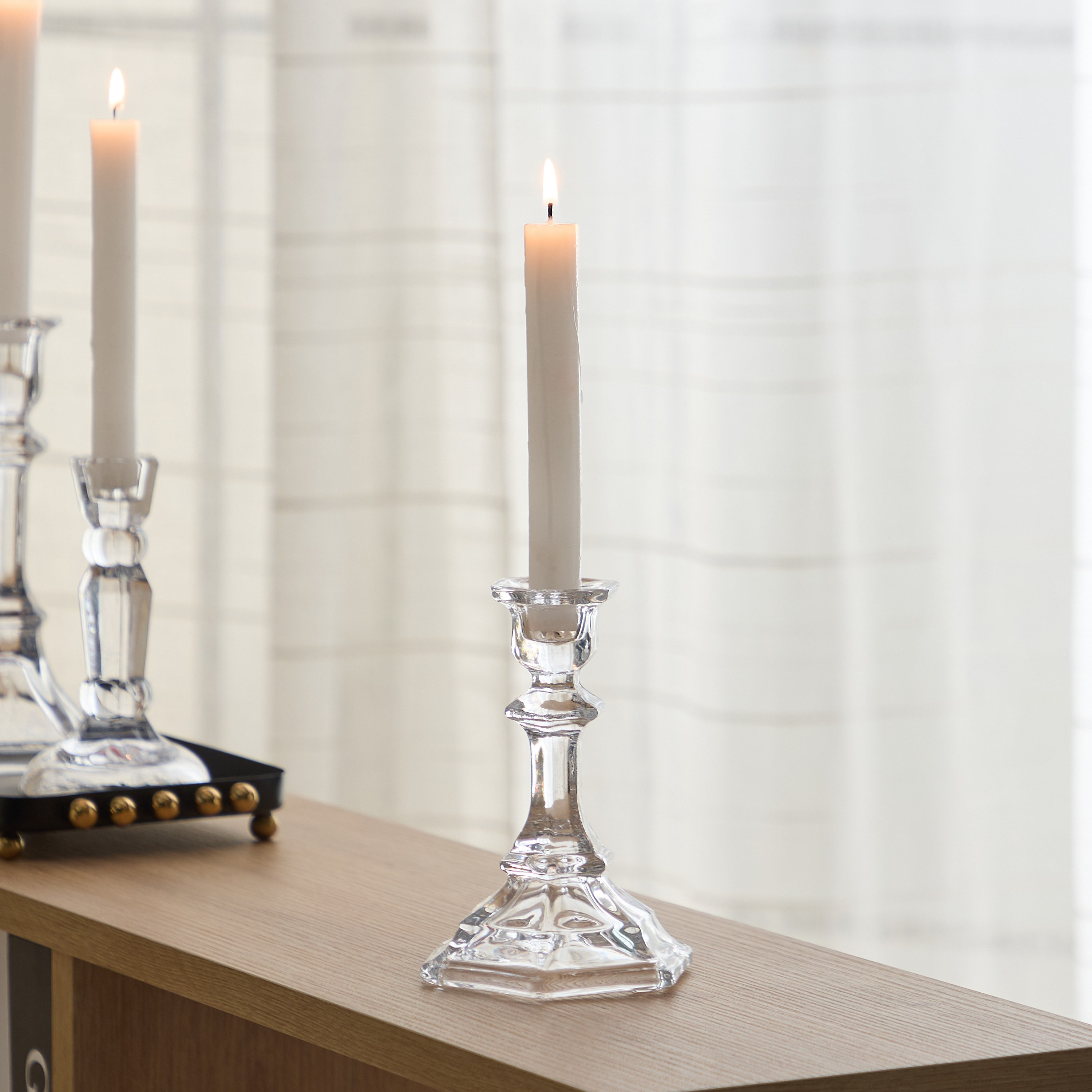 حامل شموع متوسط من زجاج ثقيل بلوري شفاف من تمارا - 11x14.5 سم-hbxlivingroom-decorandaccessories-candleholders-image-1