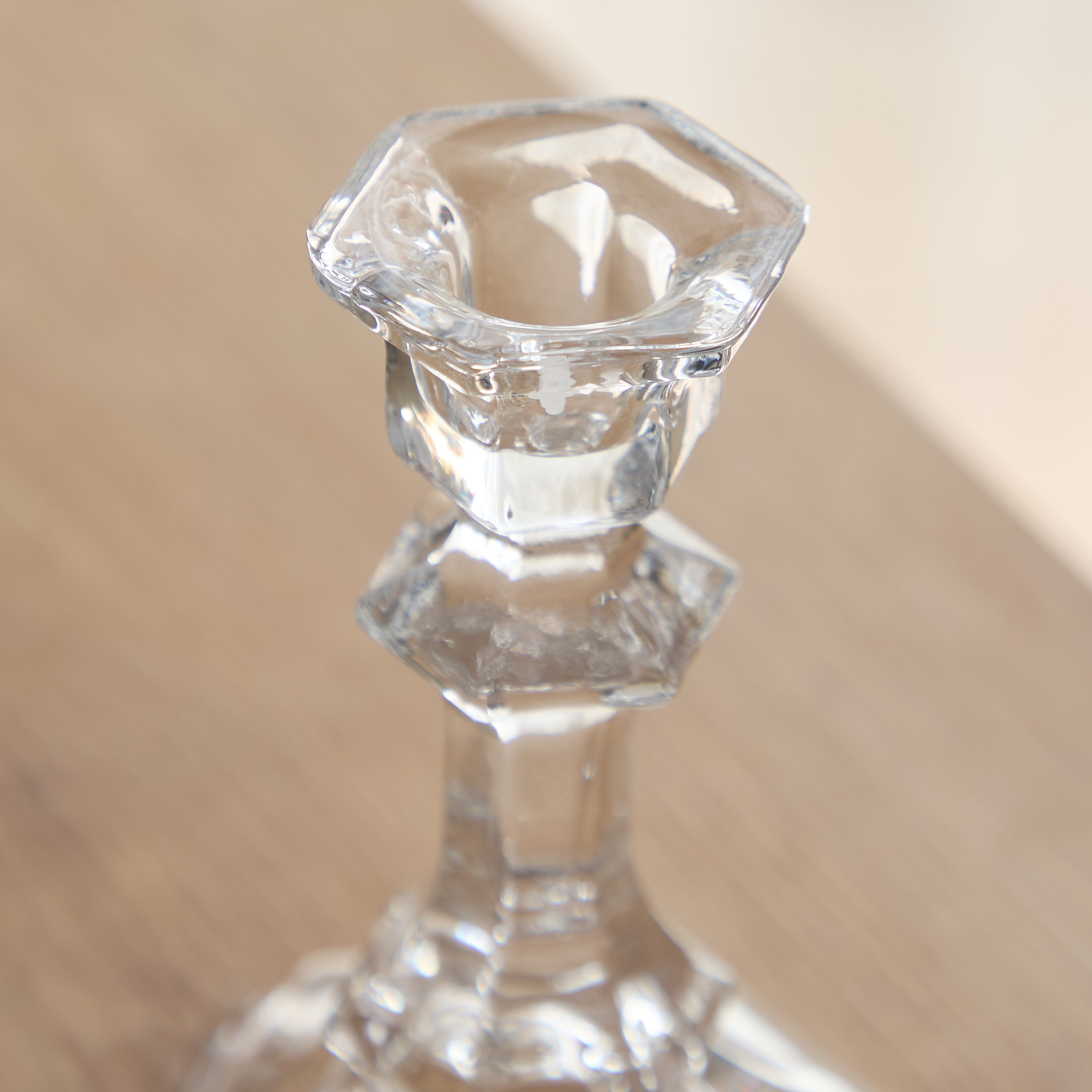 حامل شموع متوسط من زجاج ثقيل بلوري شفاف من تمارا - 11x14.5 سم-hbxlivingroom-decorandaccessories-candleholders-image-3