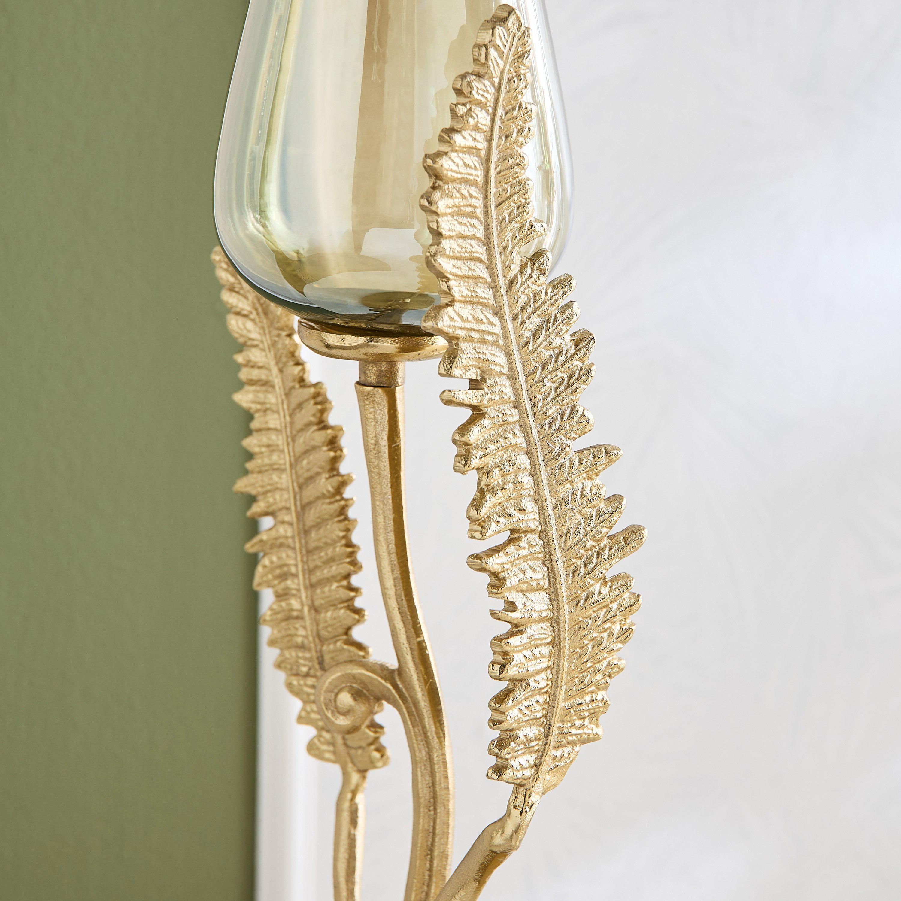Eternity Bloom Aluminium Fern Twine Candleholder - 18x15x43 cm-hbxlivingroom-decorandaccessories-candleholders-image-3