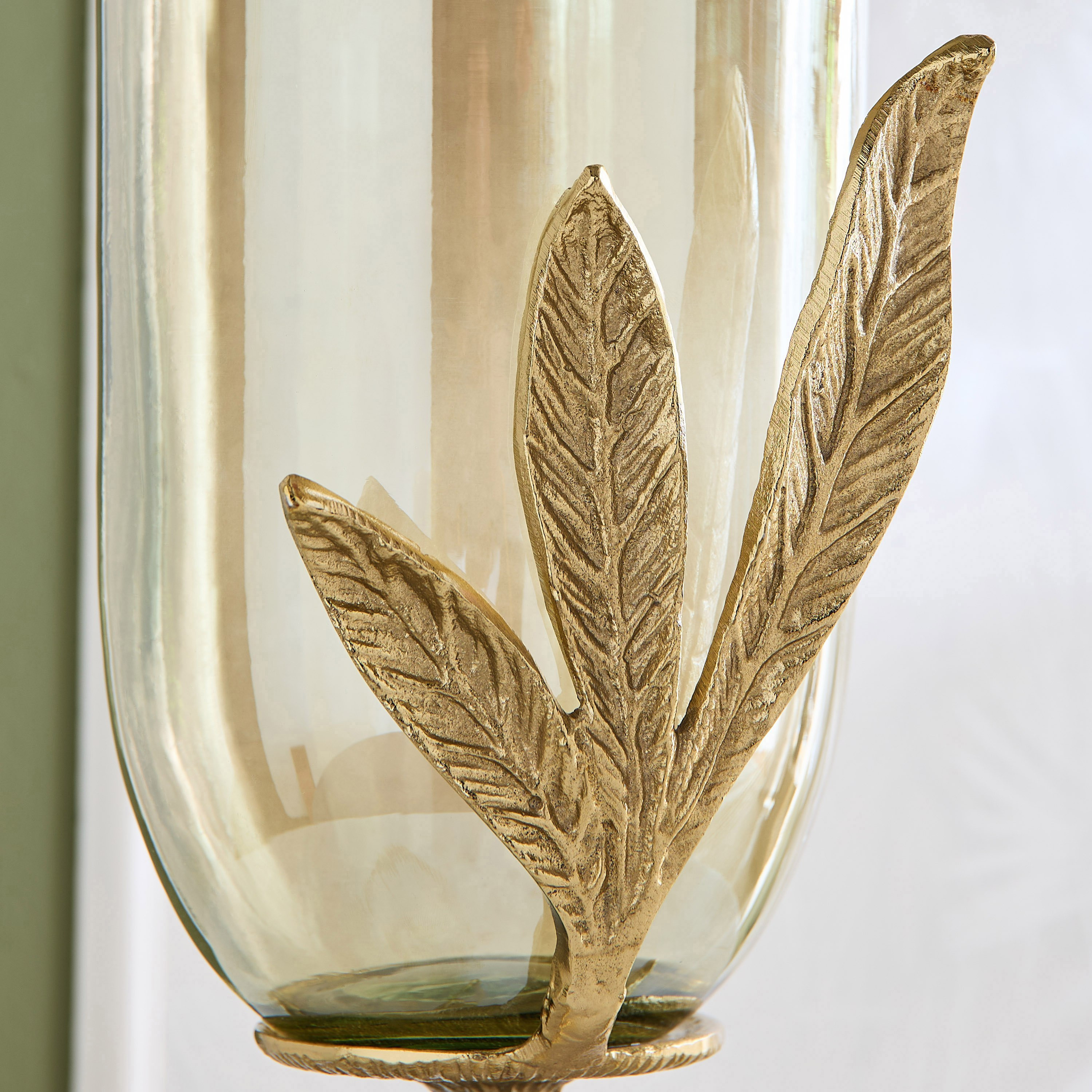Eternity Bloom Aluminium Leaf Base Vase - 22x20x36 cm-hbxbedroom-decorandaccessories-vases-image-3