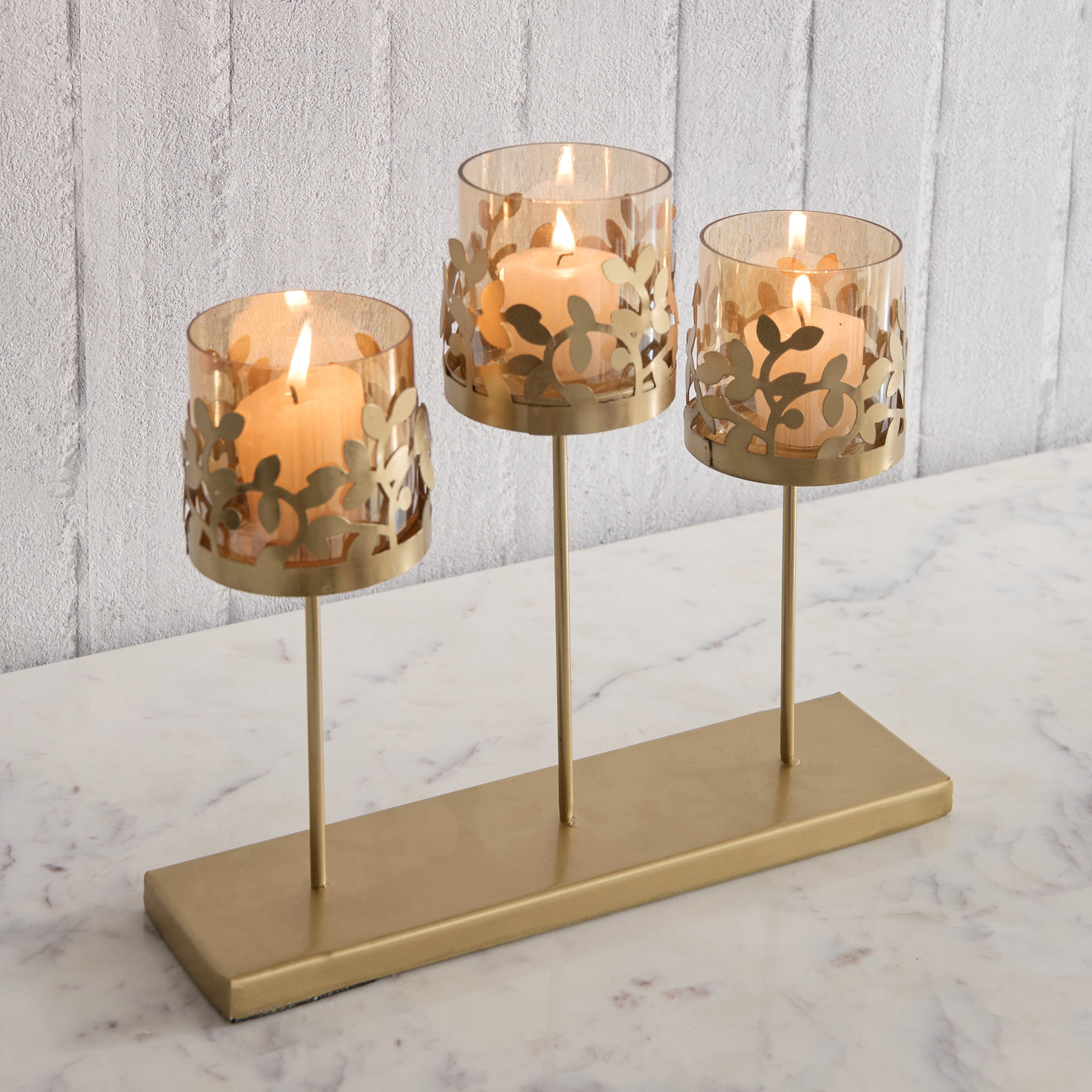 حامل شموع متعدد بورقة شجر معدنية مع كوب زجاج من إمبريس - 27×7×23 سم-hbxlivingroom-decorandaccessories-candleholders-image-1