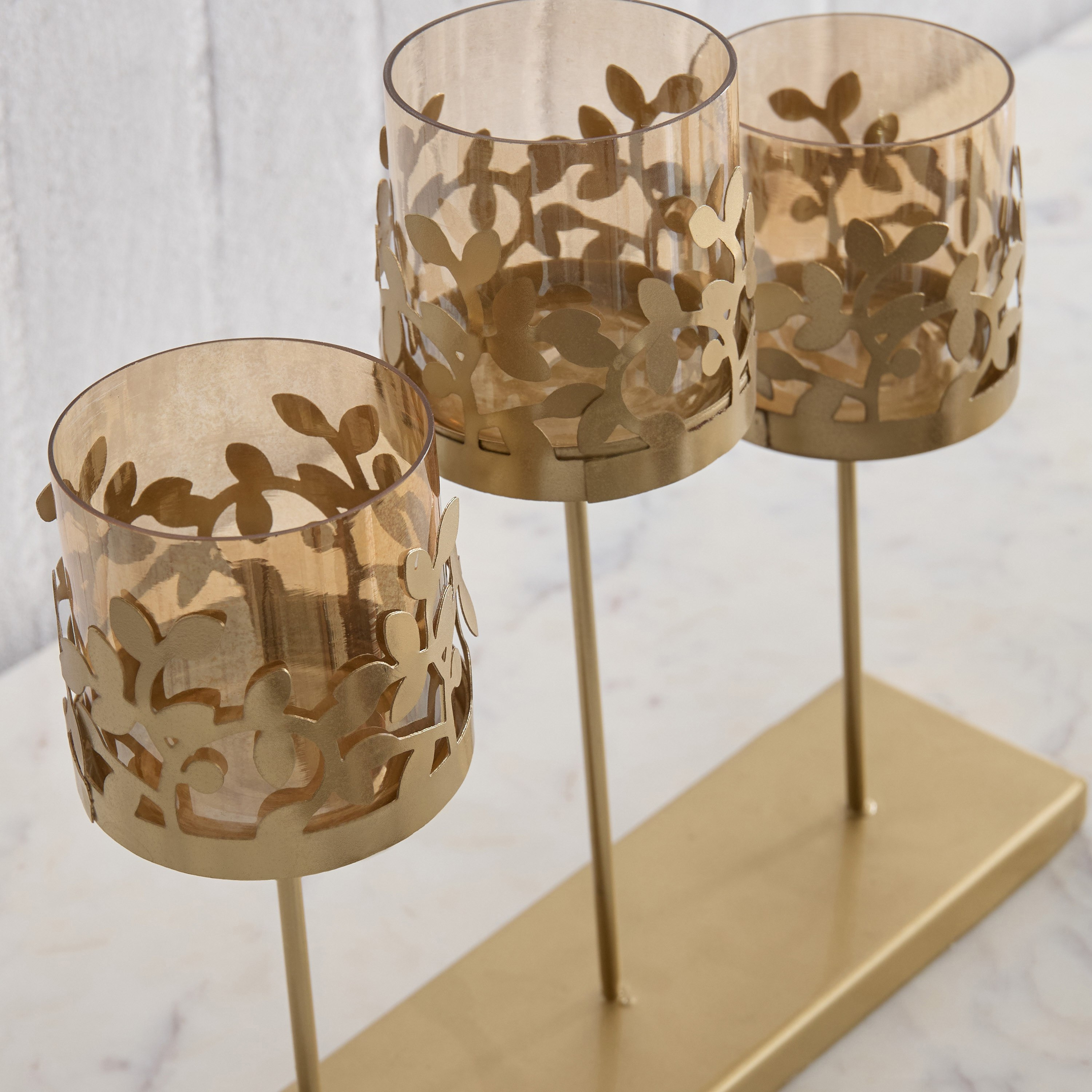 حامل شموع متعدد بورقة شجر معدنية مع كوب زجاج من إمبريس - 27×7×23 سم-hbxlivingroom-decorandaccessories-candleholders-image-3