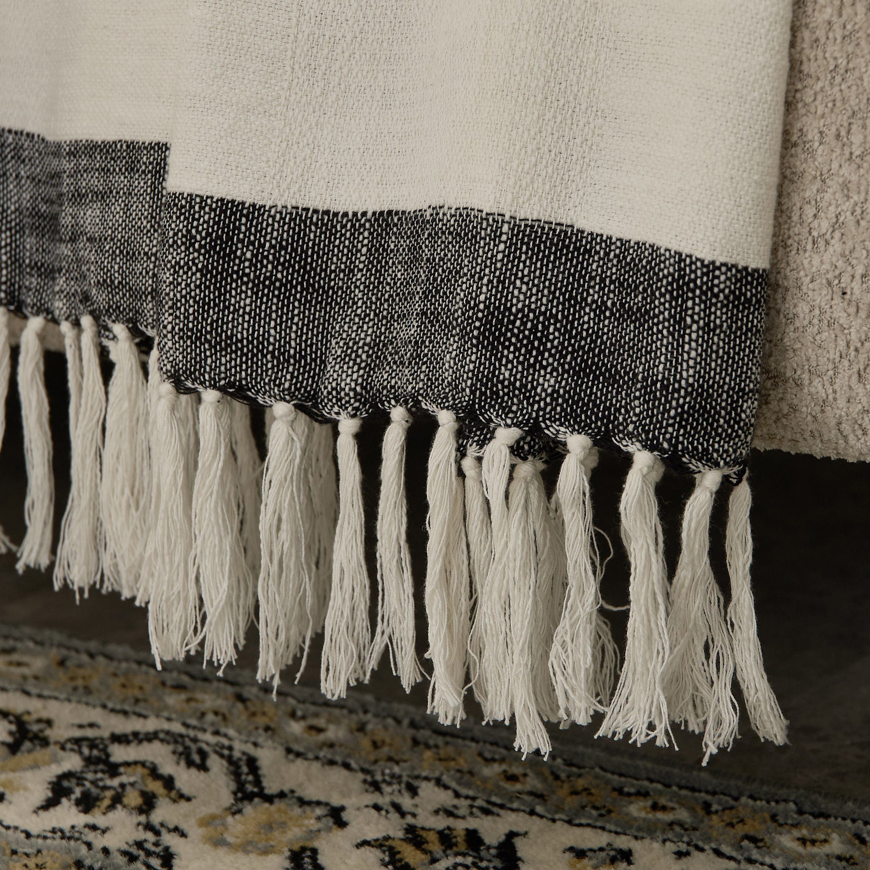 NoirClay Band Throw - 127x152 cm-hbxhomeware-hbxbedroom-image-3