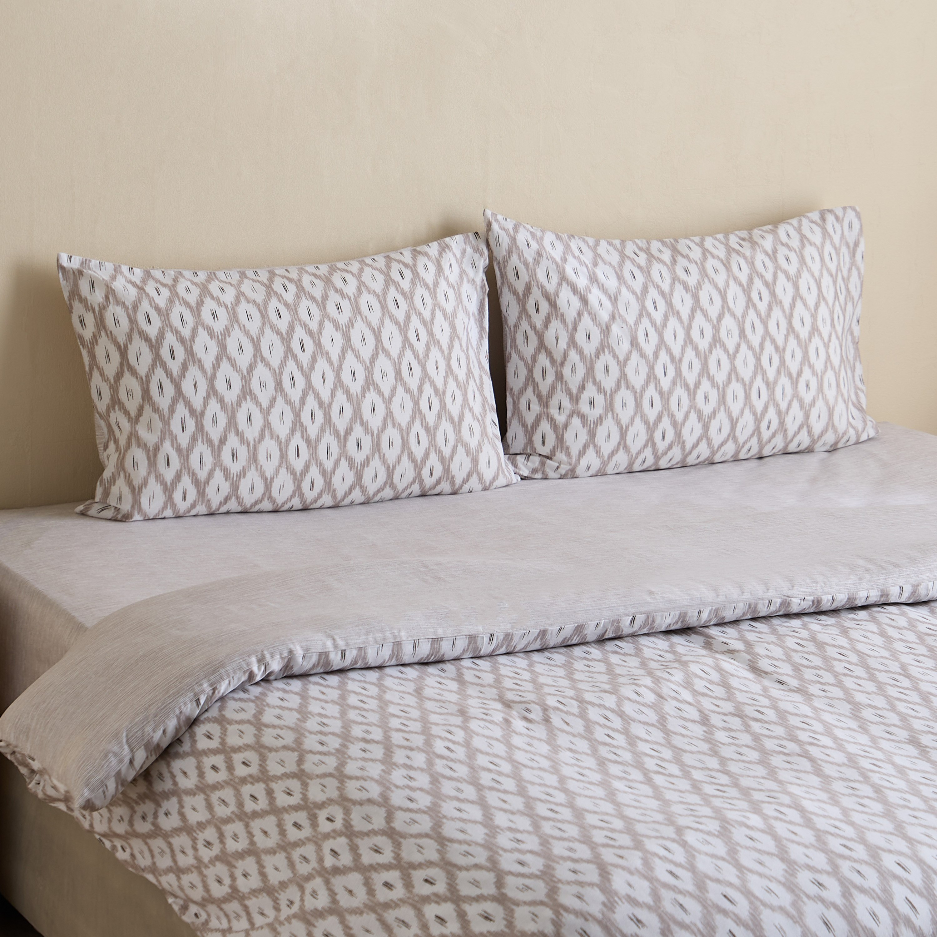 طقم غطاء لحاف مبطن كينج قطن بطبعات 3 قطع زابتا من أورورا - 220x220 سم-hbxhomeware-hbxbedroom-image-1