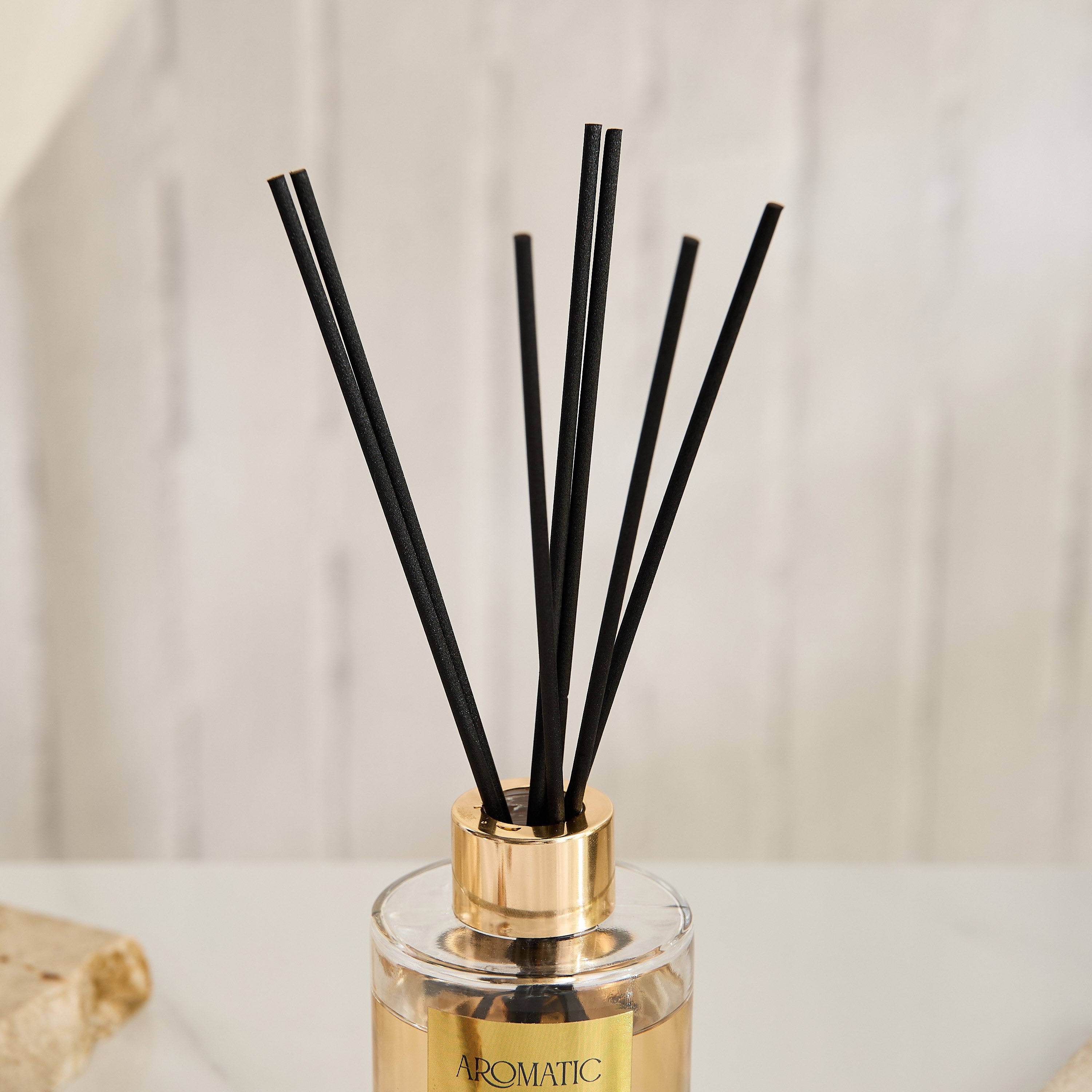 Evode Aromatic Floral Reed Diffuser - 100 ml-hbxhomeware-hbxdecorandfurnishings-image-6
