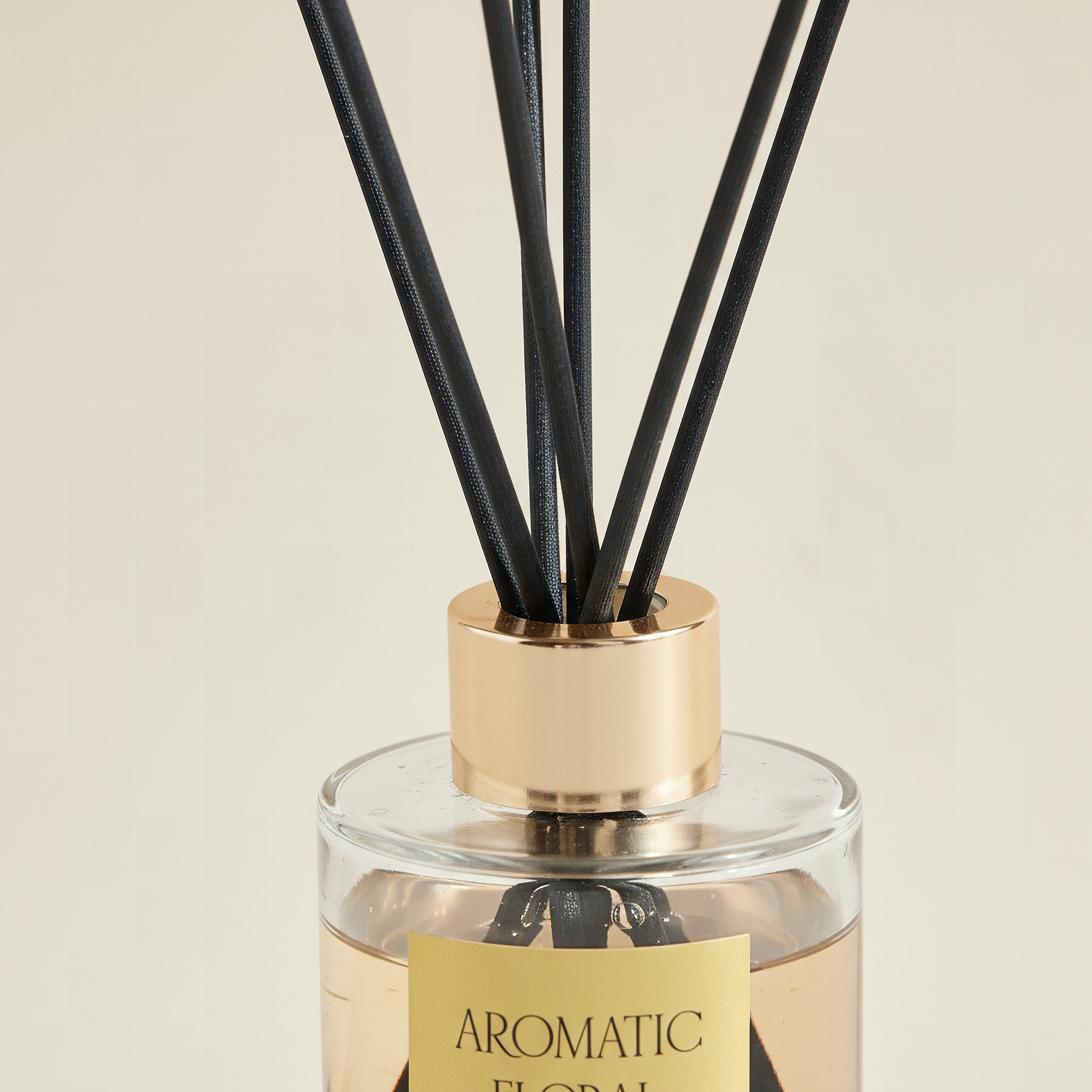 Evode Aromatic Floral Reed Diffuser - 100 ml-hbxhomeware-hbxdecorandfurnishings-image-2