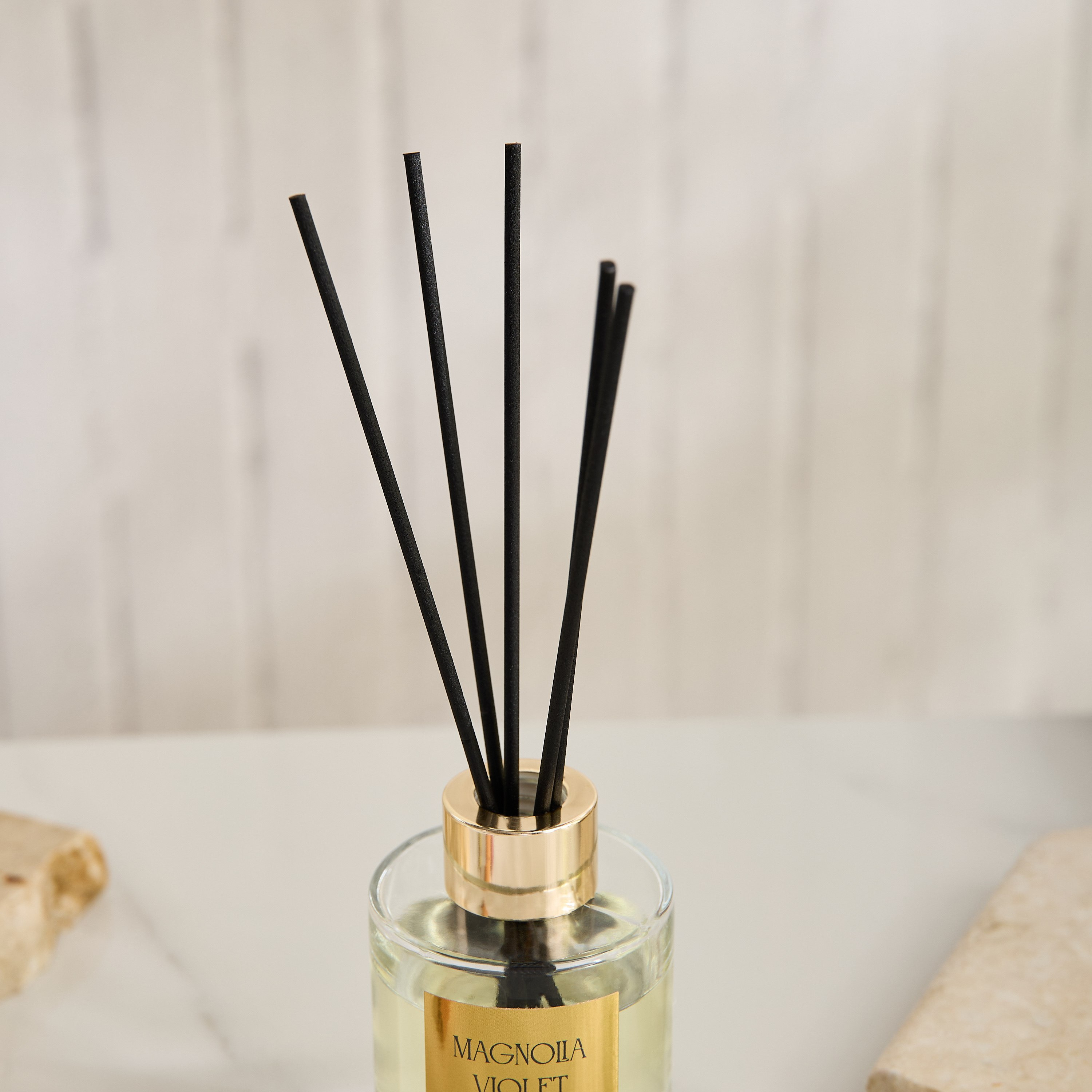 Evode Magnolia Violet Floral Reed Diffuser - 100 ml-hbxhomeware-hbxdecorandfurnishings-image-6