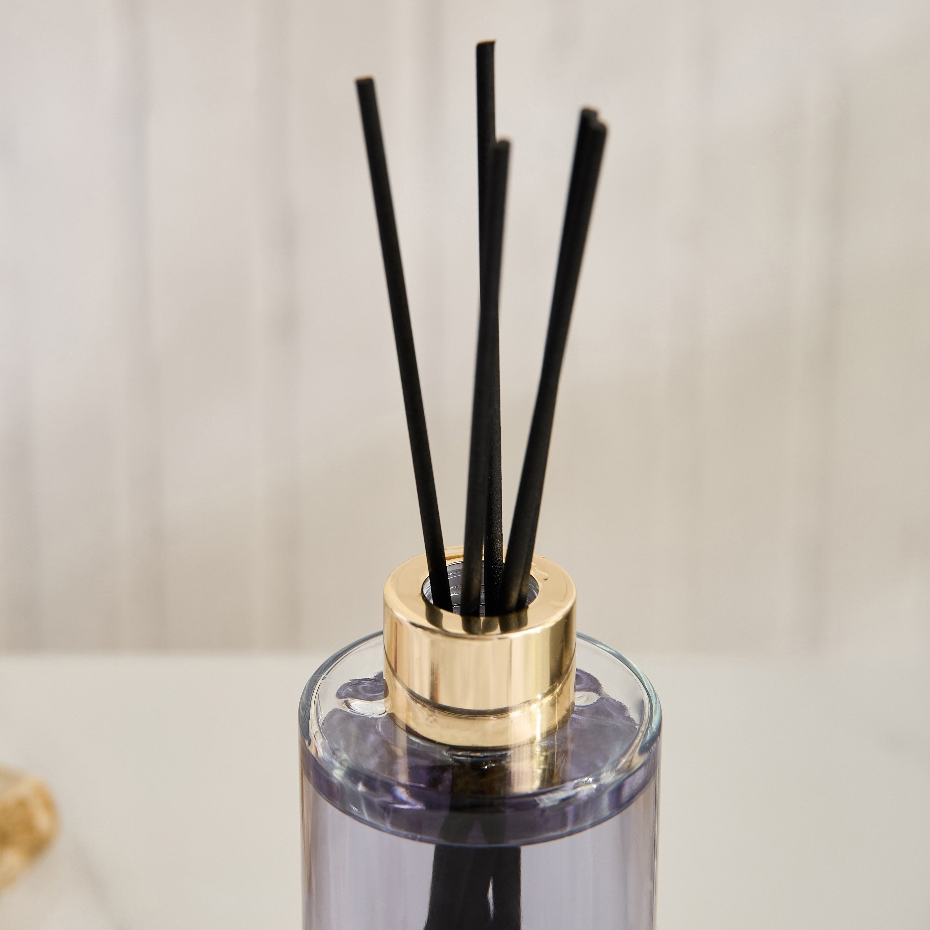 Evode Spicy Musk Reed Diffuser - 180 ml-hbxhomeware-hbxdecorandfurnishings-image-6