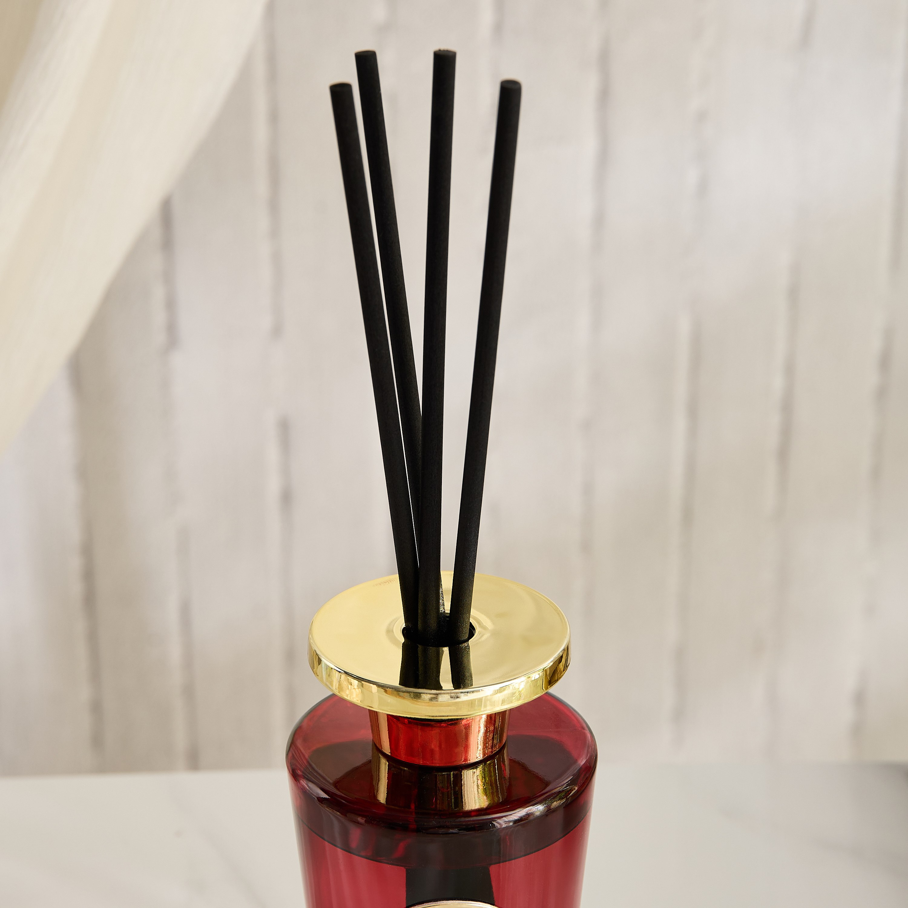 Evode Premium Collection Oud Sandalwood Reed Diffuser - 450 ml-hbxhomeware-hbxdecorandfurnishings-image-7