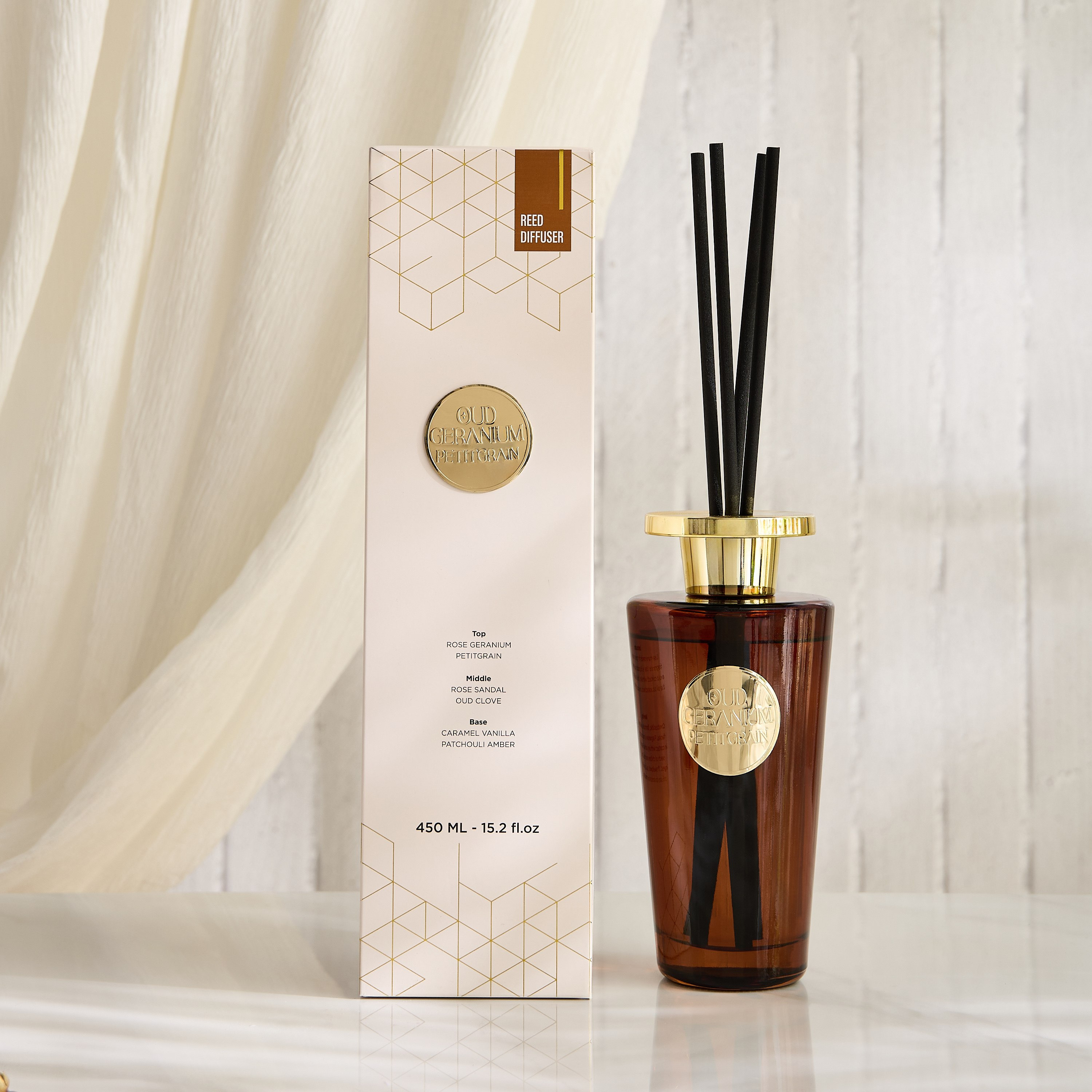 موزع عطور عيدان خشبية برائحة الجيرانيوم والبيتيغرين بريميوم كوليكشن من إيفود - 450 مل-hbxhomeware-hbxdecorandfurnishings-image-4
