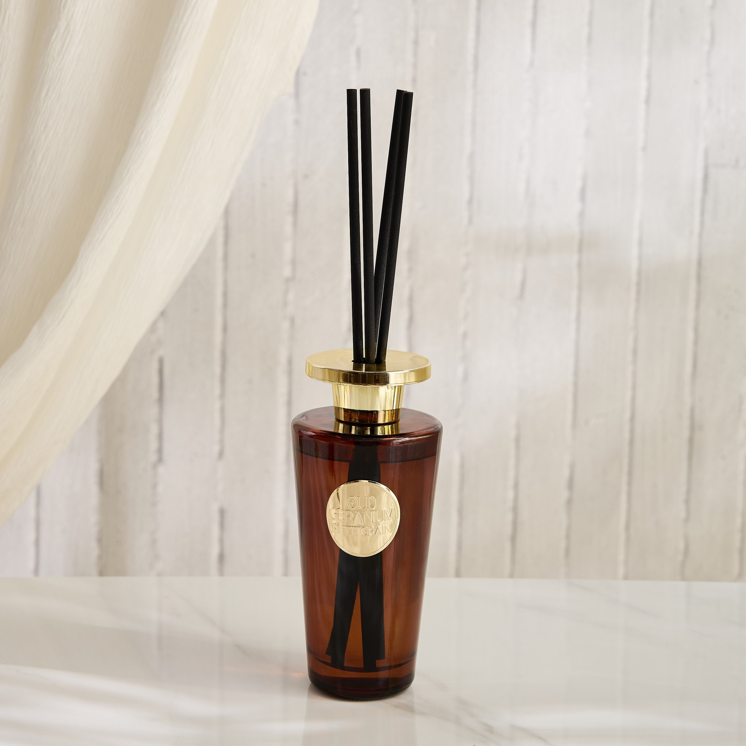 موزع عطور عيدان خشبية برائحة الجيرانيوم والبيتيغرين بريميوم كوليكشن من إيفود - 450 مل-hbxhomeware-hbxdecorandfurnishings-image-5