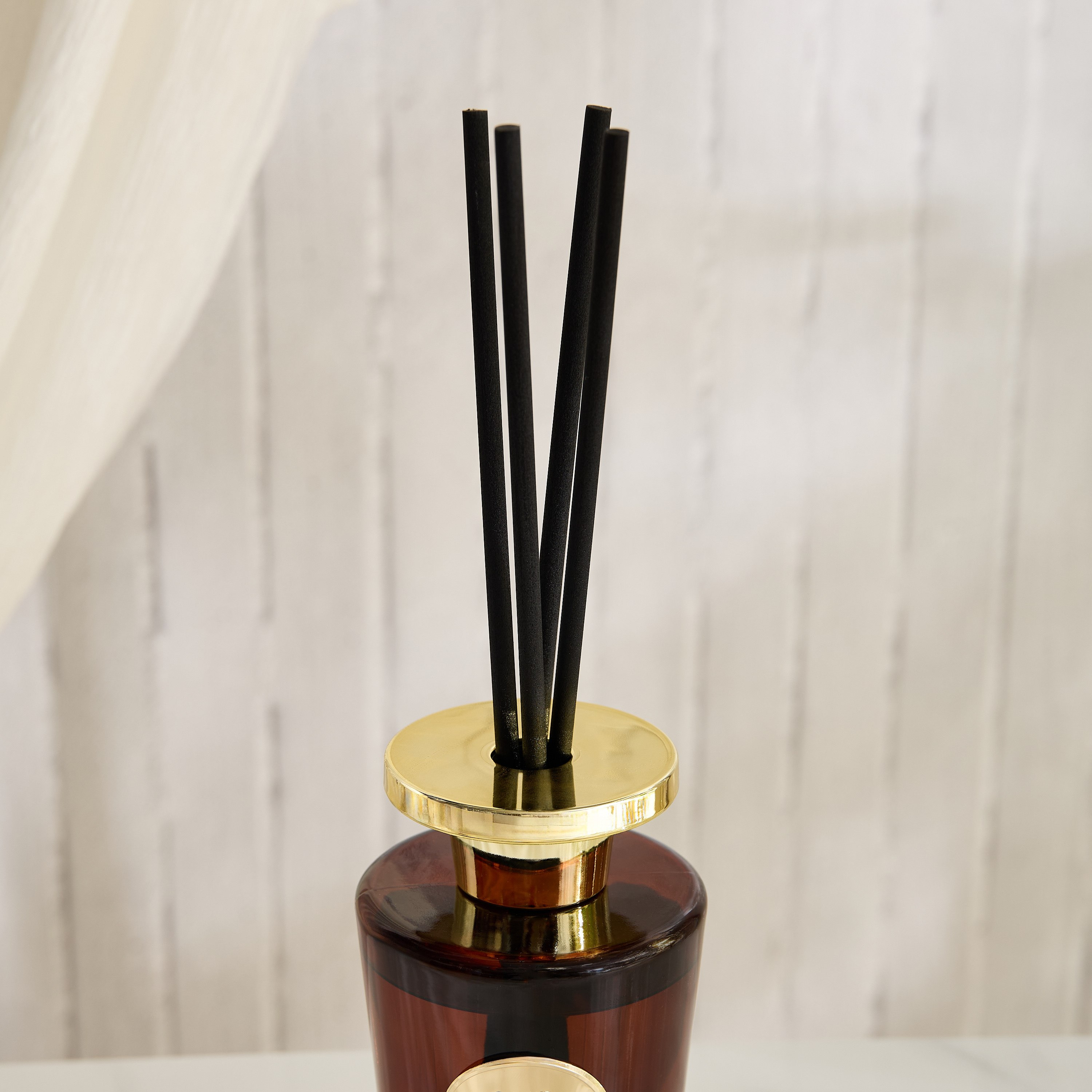 موزع عطور عيدان خشبية برائحة الجيرانيوم والبيتيغرين بريميوم كوليكشن من إيفود - 450 مل-hbxhomeware-hbxdecorandfurnishings-image-6