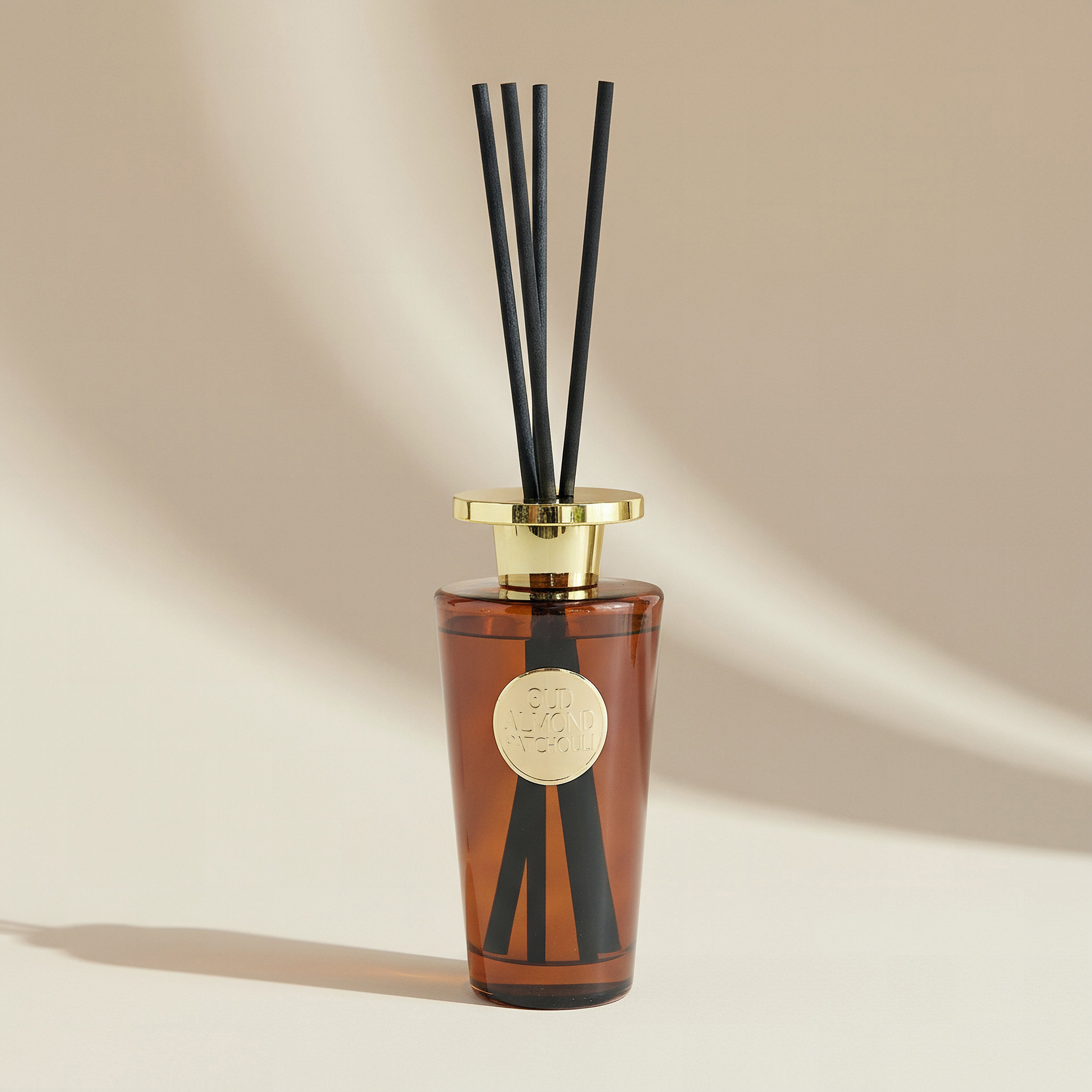 Evode Premium Collection Almond Patchouli Reed Diffuser - 450 ml-hbxhomeware-hbxdecorandfurnishings-image-1