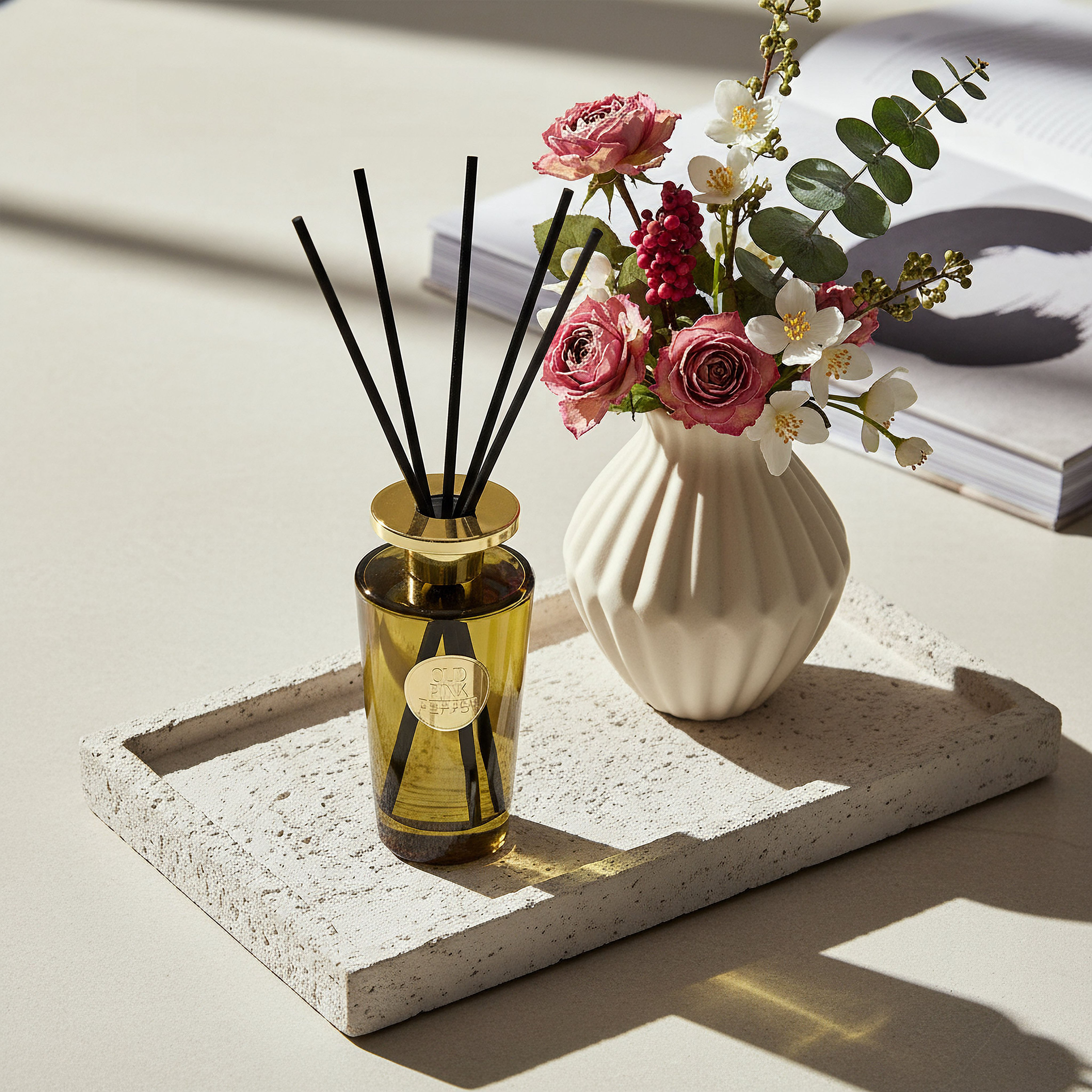 Evode Premium Collection Oudh Pink Pepper Reed Diffuser - 450 ml-hbxhomeware-hbxdecorandfurnishings-image-3