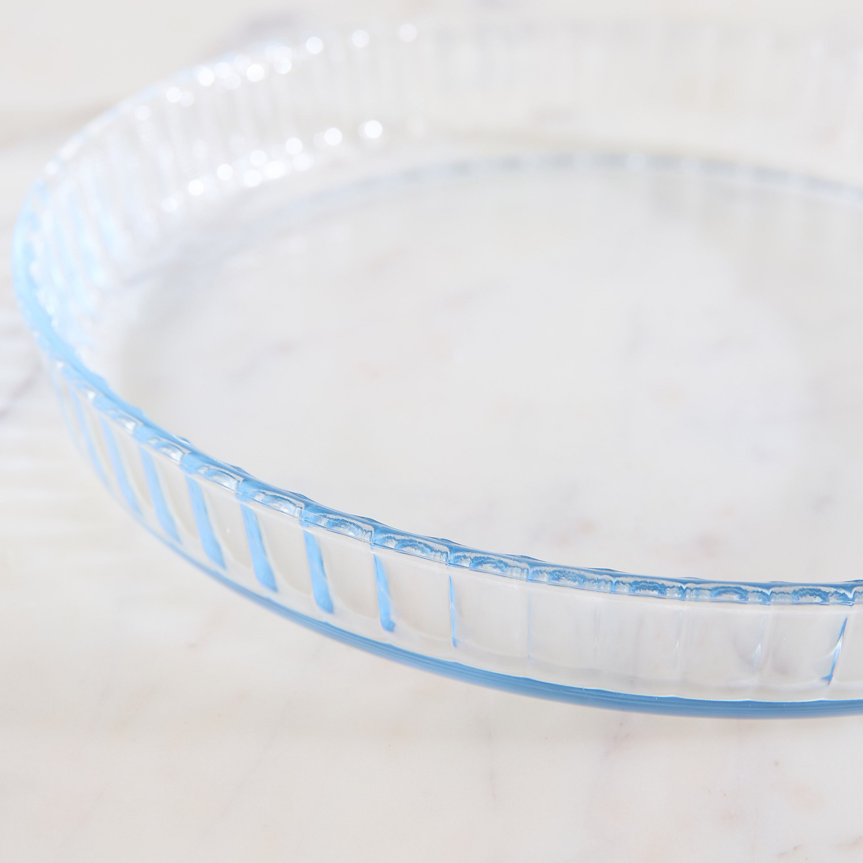 صينية خبز زجاجية دائرية محزّزة من بيك أولوجي - 1450 مل-hbxkitchen-bakeware-image-3