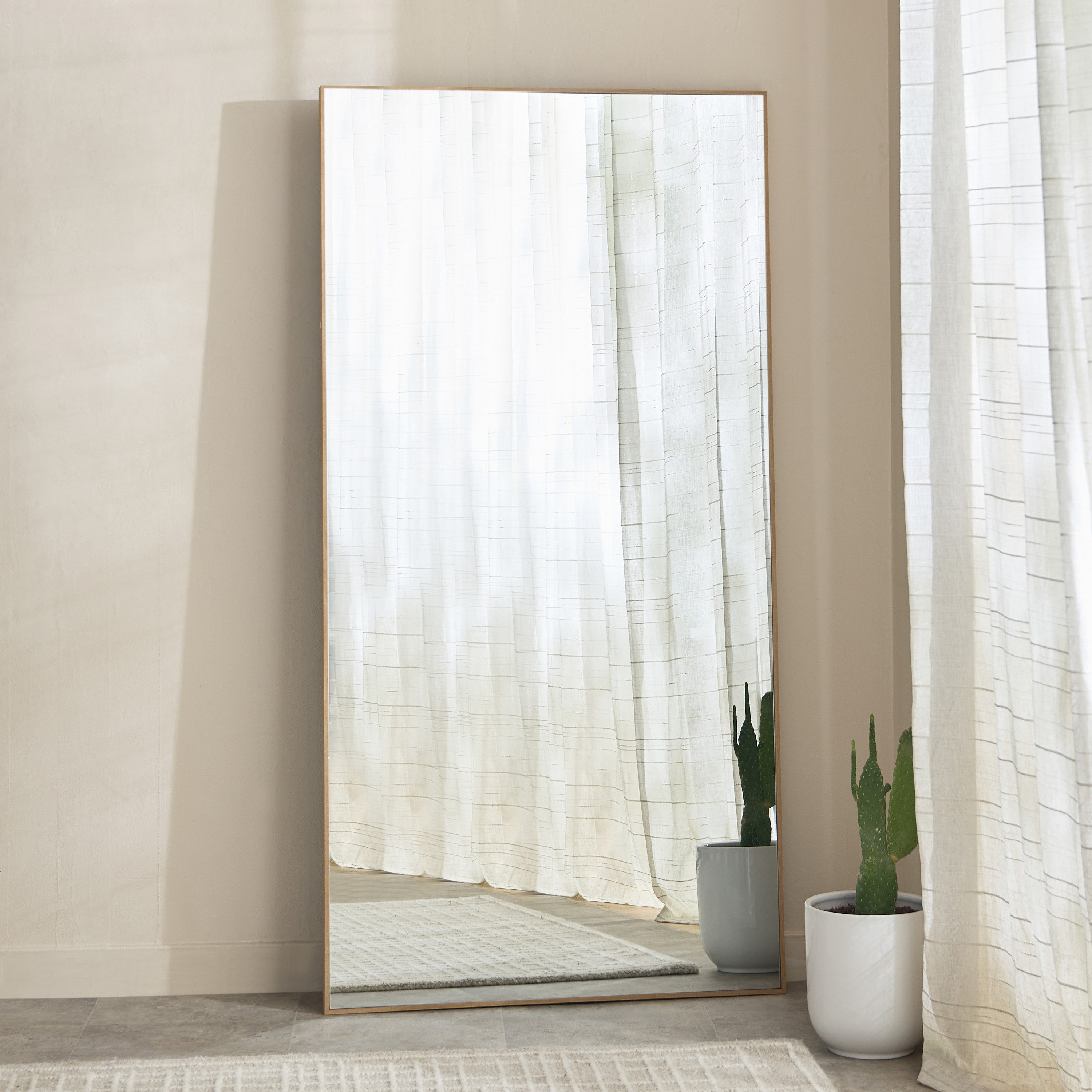 مرآة كبيرة جدًا متكئة على الحائط من سانا بروس - 92x182 سم-hbxhomeware-hbxdecorandfurnishings-image-2