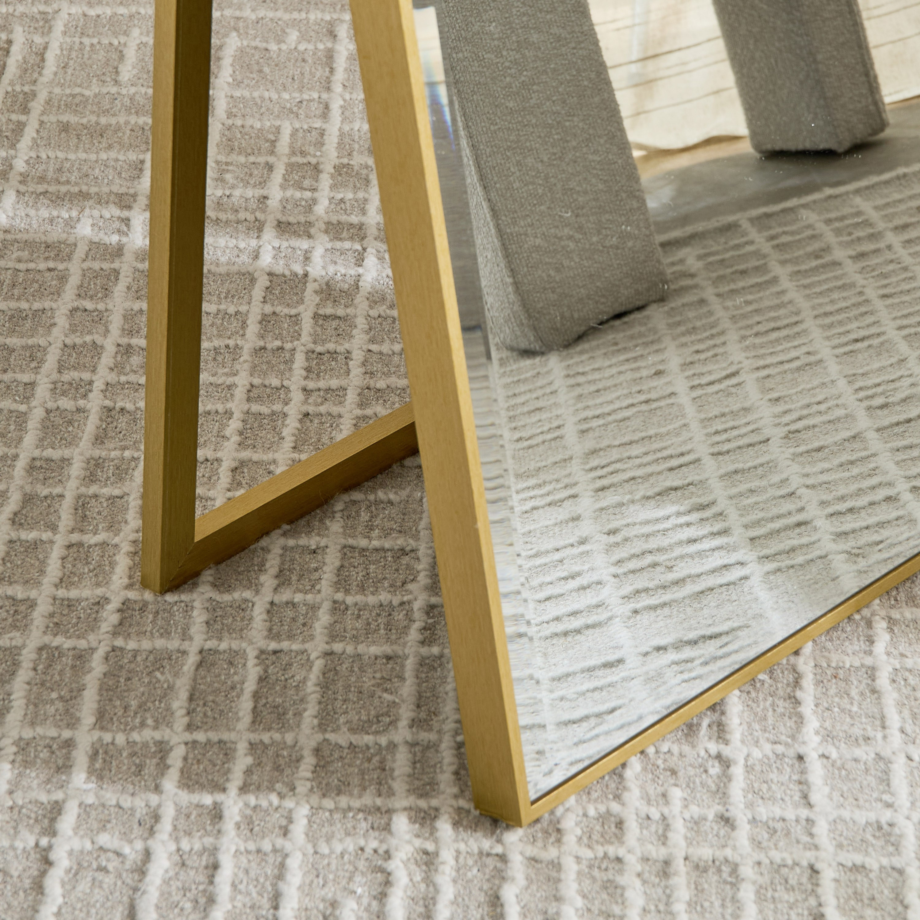 مرآة أرضية كبيرة جدًا من سانا بروس - 62x162 سم-hbxhomeware-hbxdecorandfurnishings-image-4