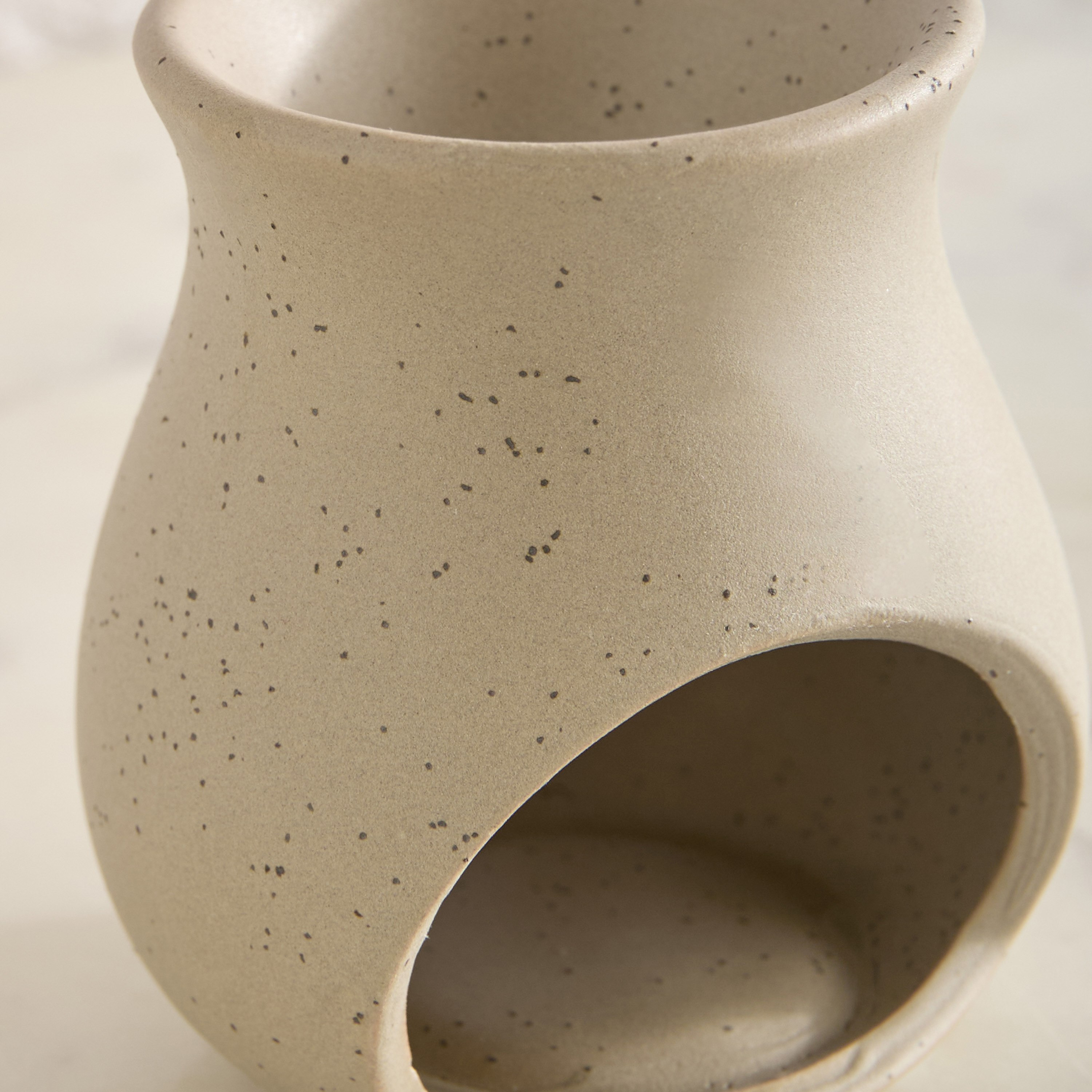 Zest Abiah Ceramic Oil Burner - 7x7x8 cm-hbxhomeware-hbxlivingroom-image-3