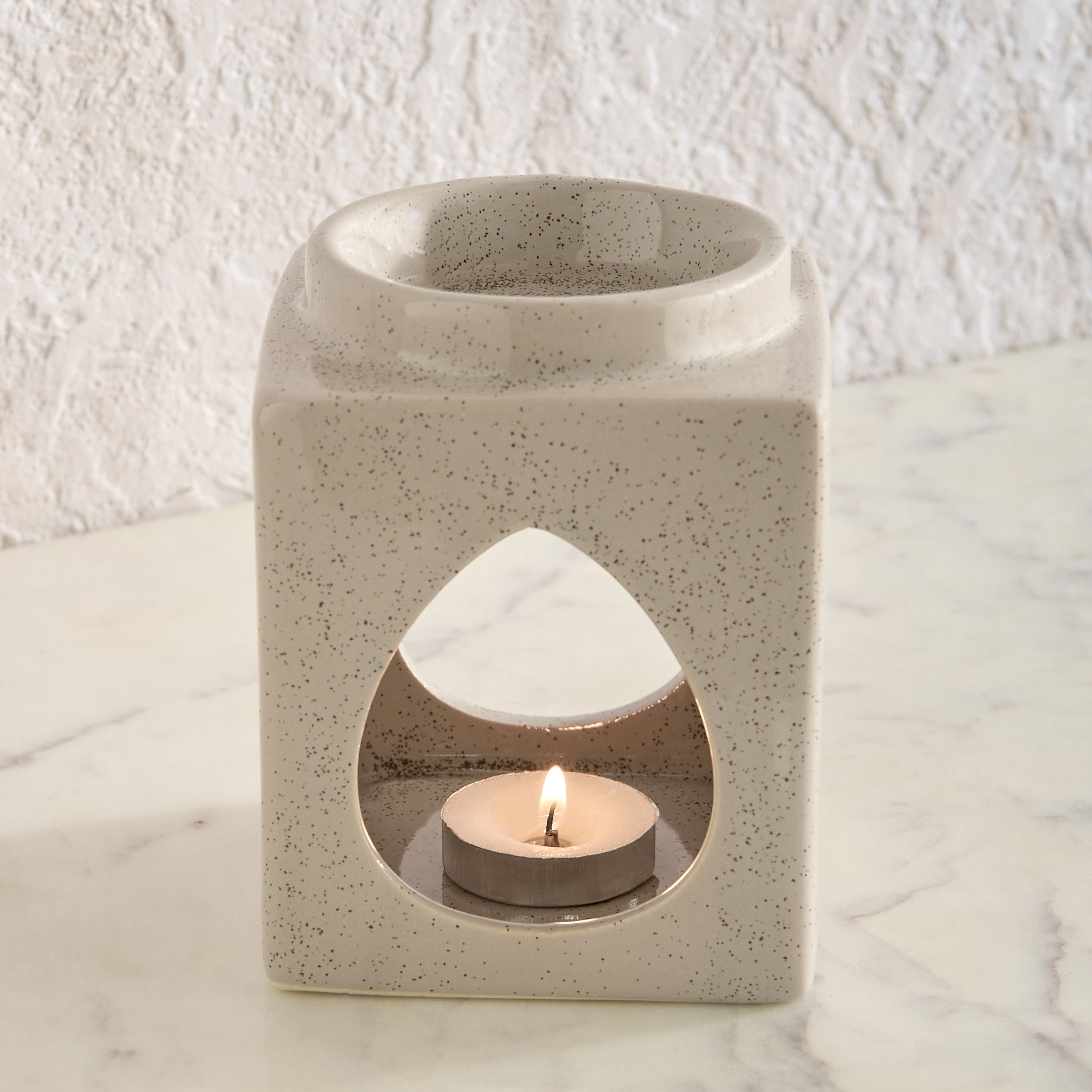 Zest Abiah Ceramic Oil Burner - 8.7x8.7x11.5 cm-PROMO_HB_AE_B1G1_250925-image-1
