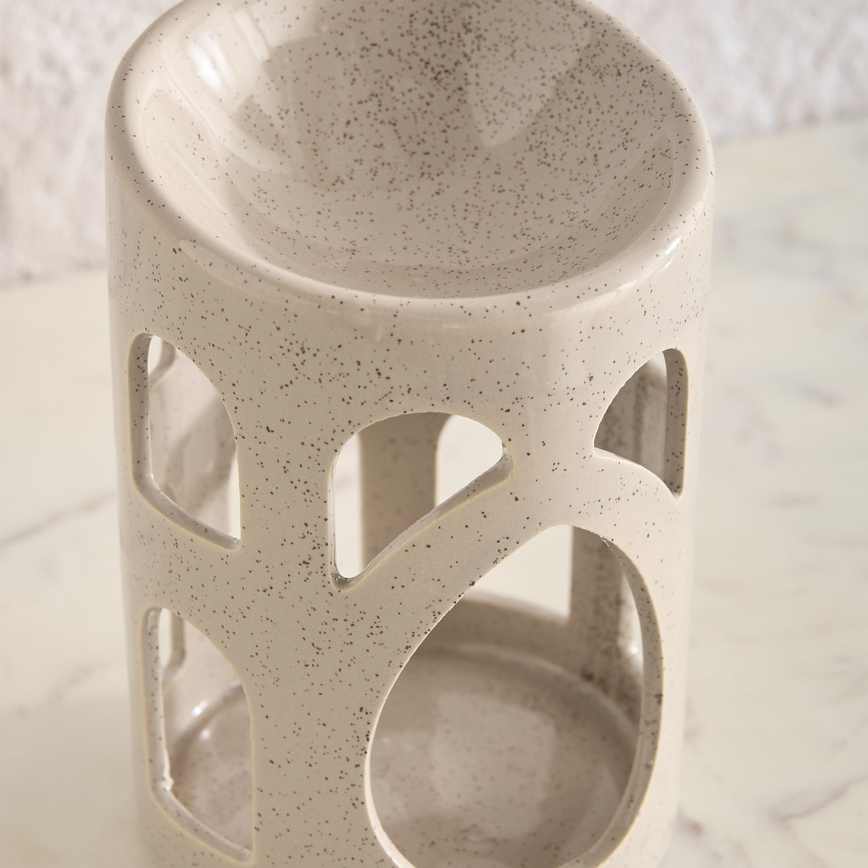 Zest Abiah Ceramic Oil Burner - 9x8.5x12.5 cm-PROMO_HB_AE_B1G1_250925-image-3
