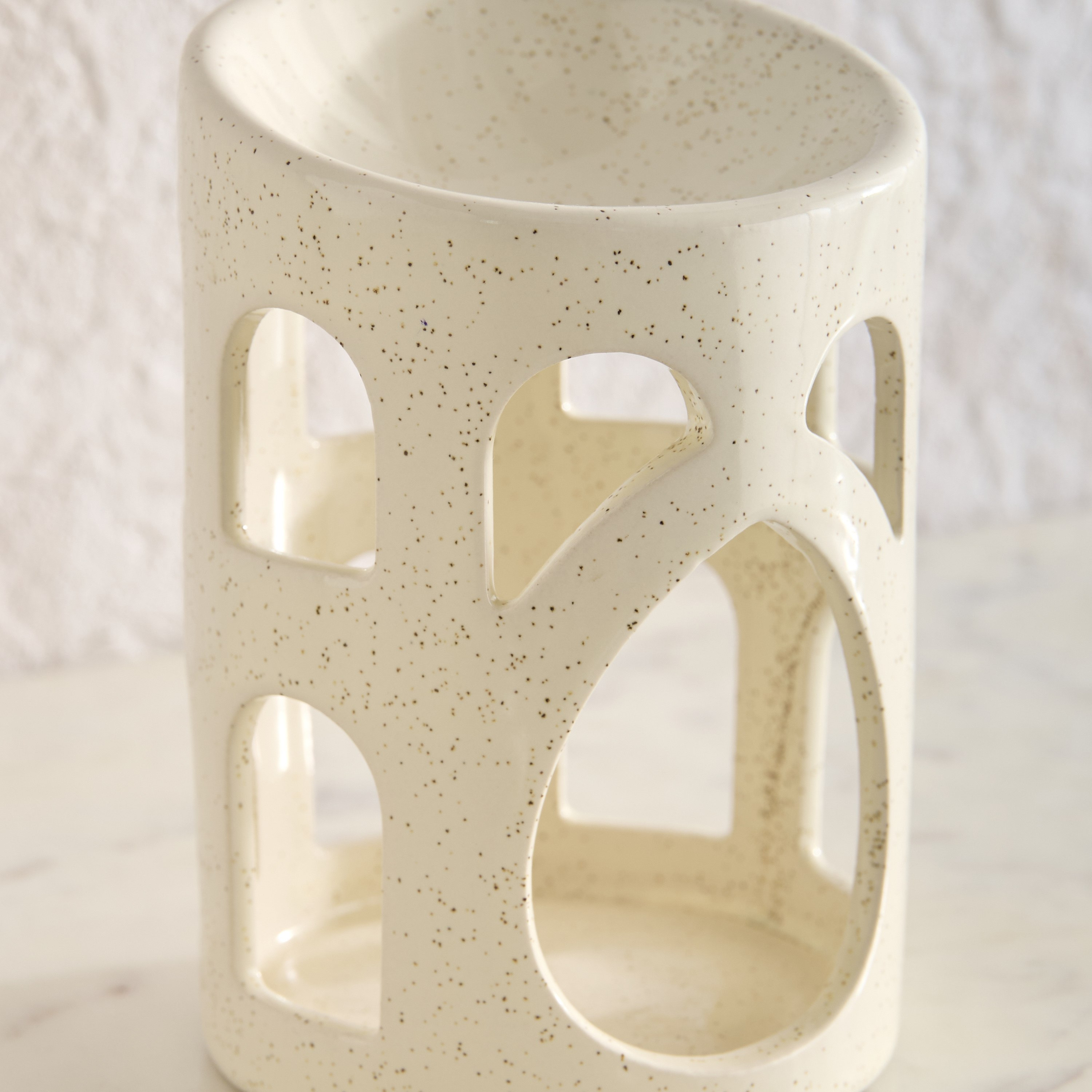Zest Abiah Ceramic Oil Burner - 9x8.5x12.5 cm-PROMO_HB_AE_B1G1_250925-image-3