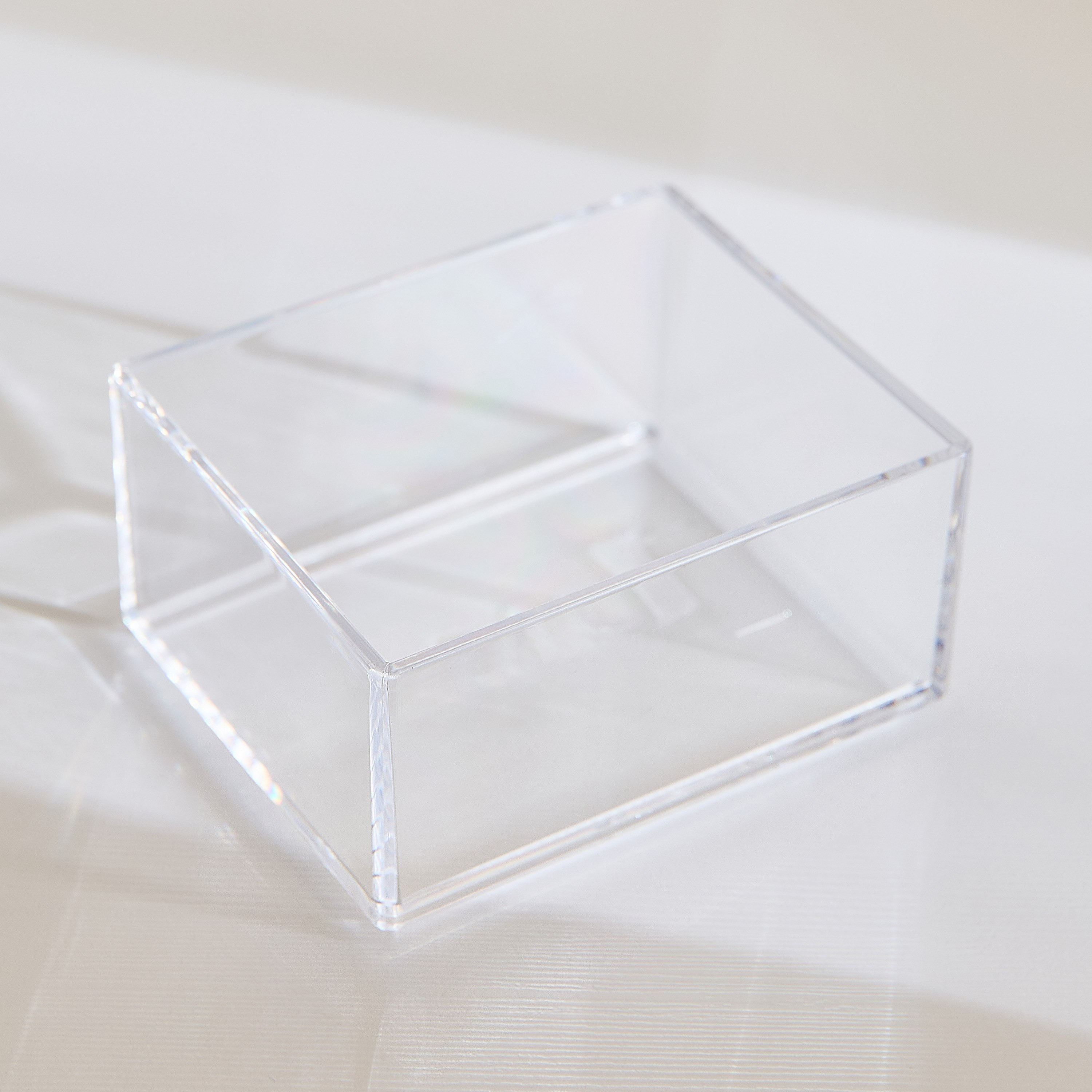صينية تنظيم مستحضرات تجميل قابلة للتكديس - كريستال - 7.8x9.5x4.8 سم-hbxbedroom-bedroomaccessories-bedroomstorage-image-2