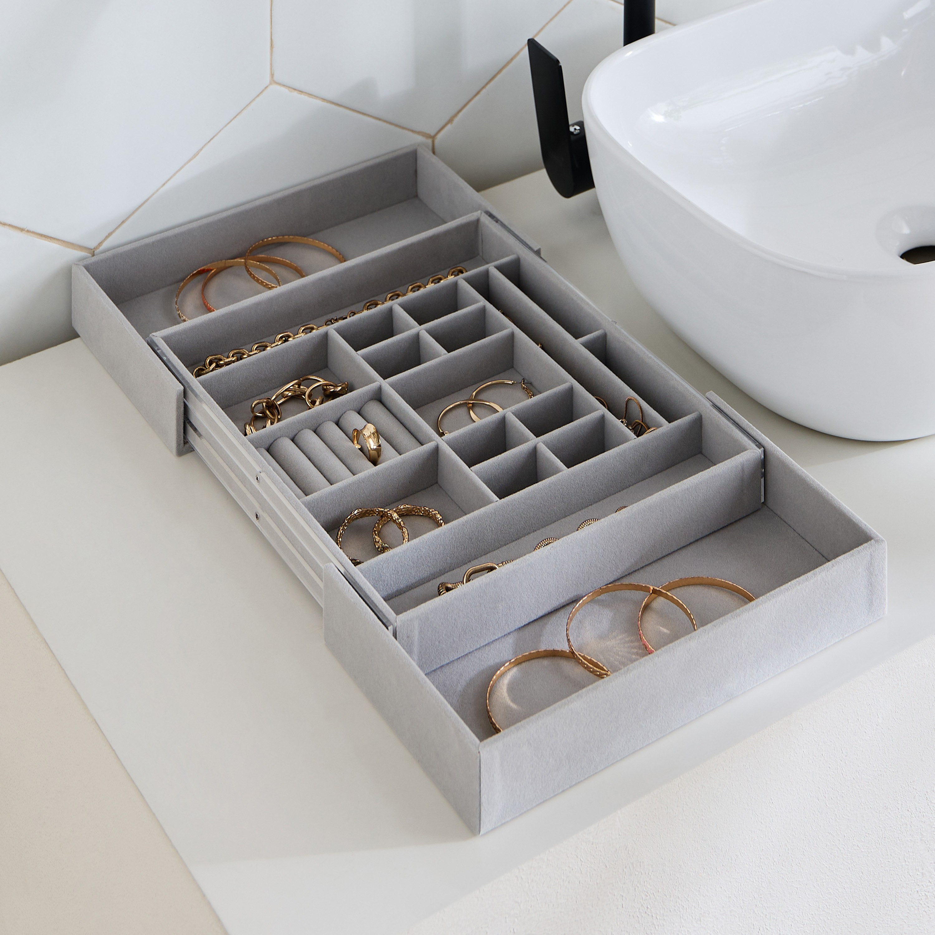 Velour Expandable Jewelry Storage Tray-hbxbedroom-bedroomaccessories-jewelleryboxesandholders-image-2