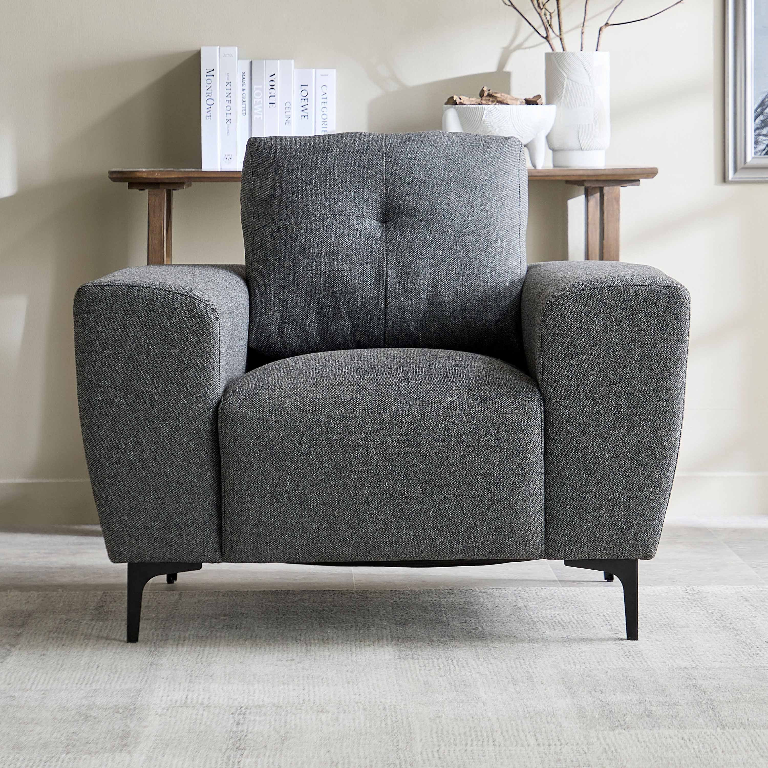 كرسي قماش بمساند ذراعين أن أكس تي من ممفيس-hbxlivingroom-sofasandarmchairs-sofas-image-2