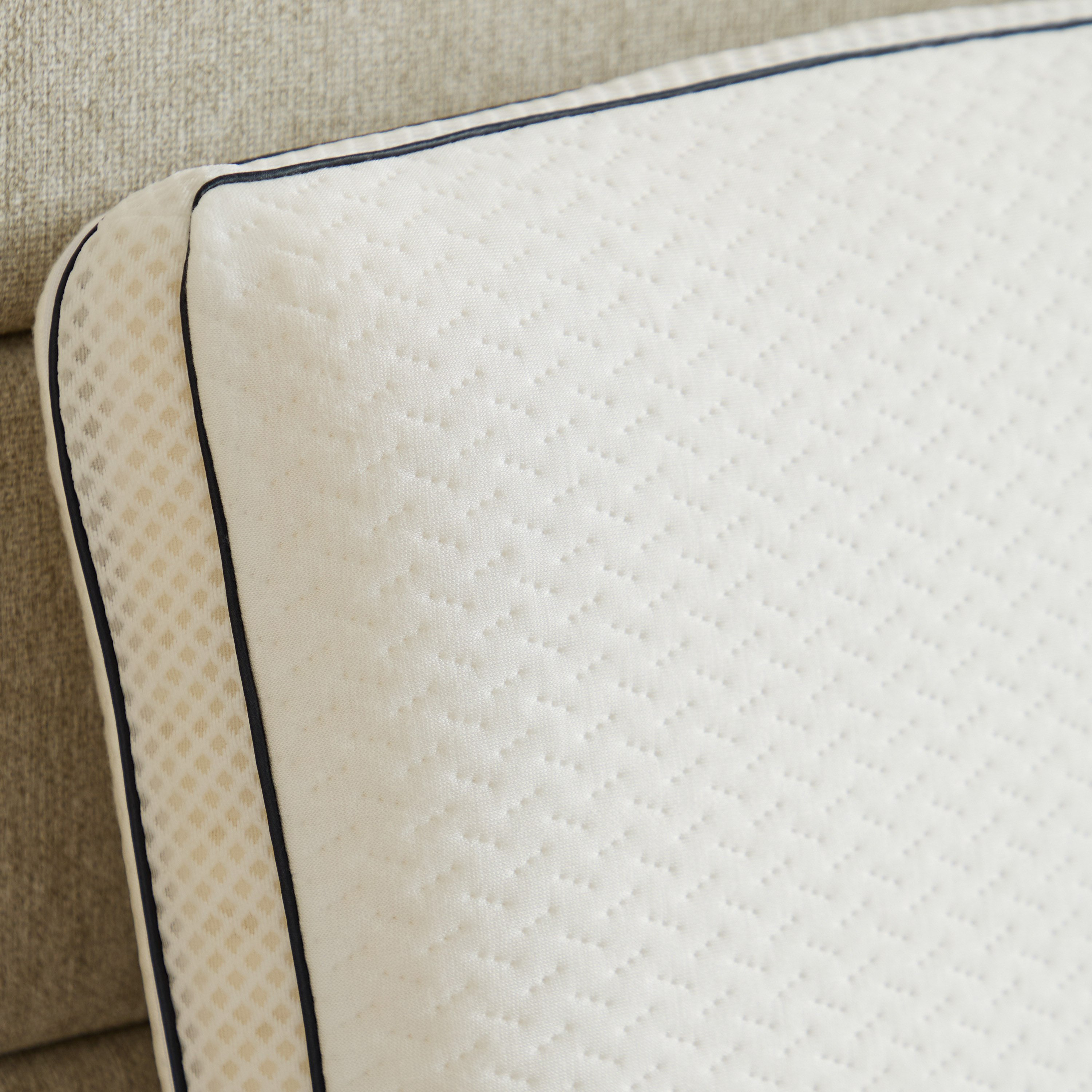 وسادة ميموري فوم متوسطة الدعم من لاتكس كومفورت - 40x60x14 سم-hbxhomeware-hbxbedroom-image-4