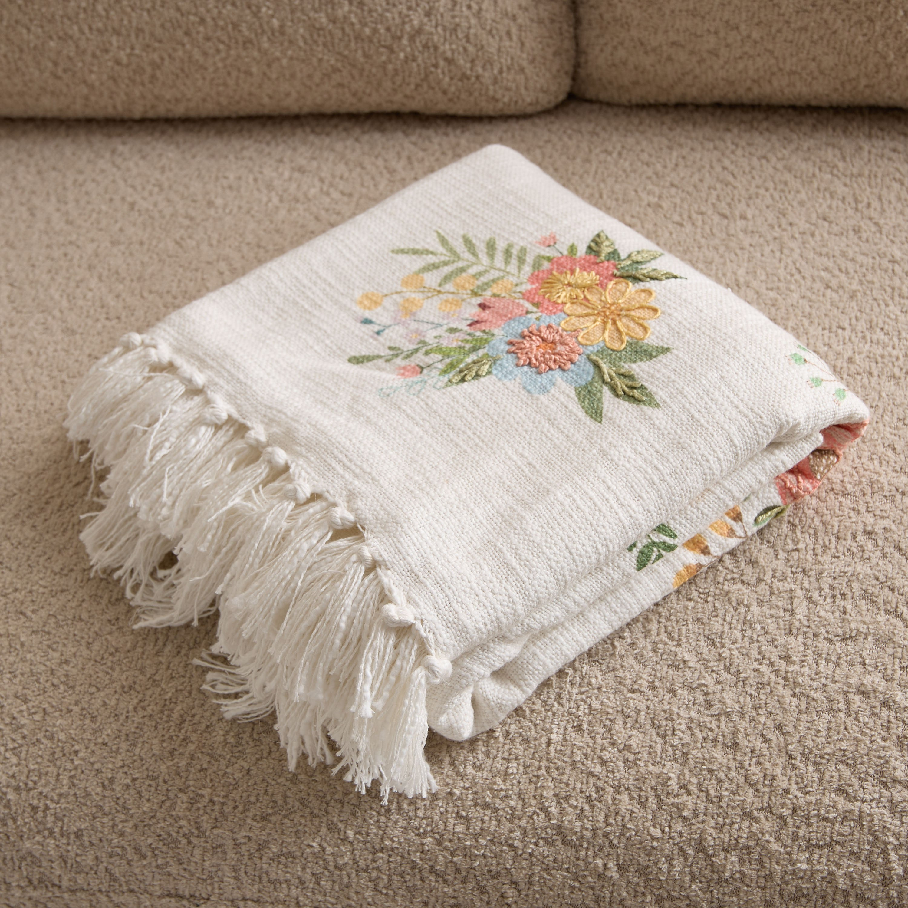 بطانية خفيفة قطن مطرزة من إيدج - 127x152 سم-hbxhomeware-hbxbedroom-image-4