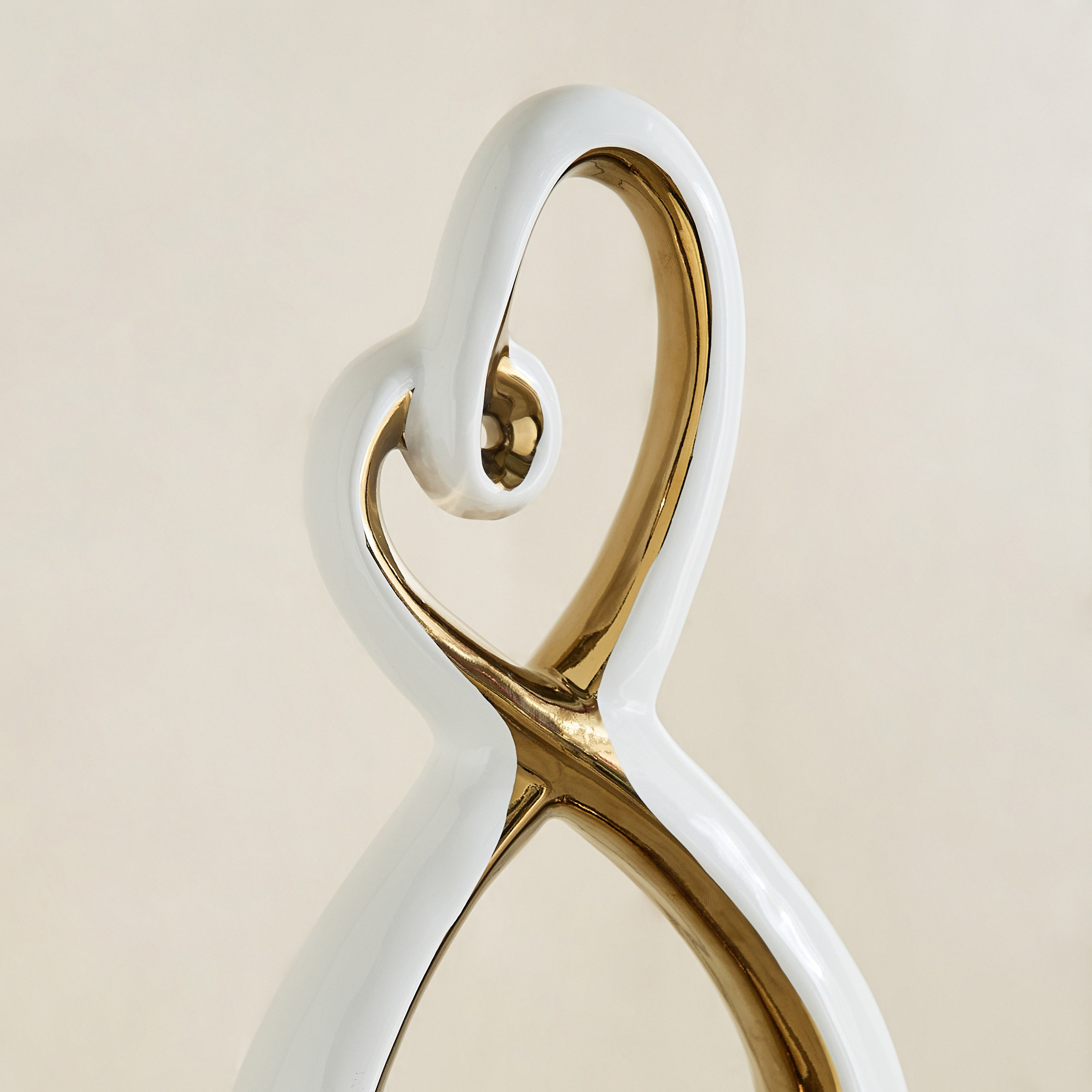 تحفة سيراميك كبيرة الحجم بريميوم من كاسا تيتاني - 18x6.5x38 سم-hbxhomeware-homedecor-figurinesandornaments-image-6