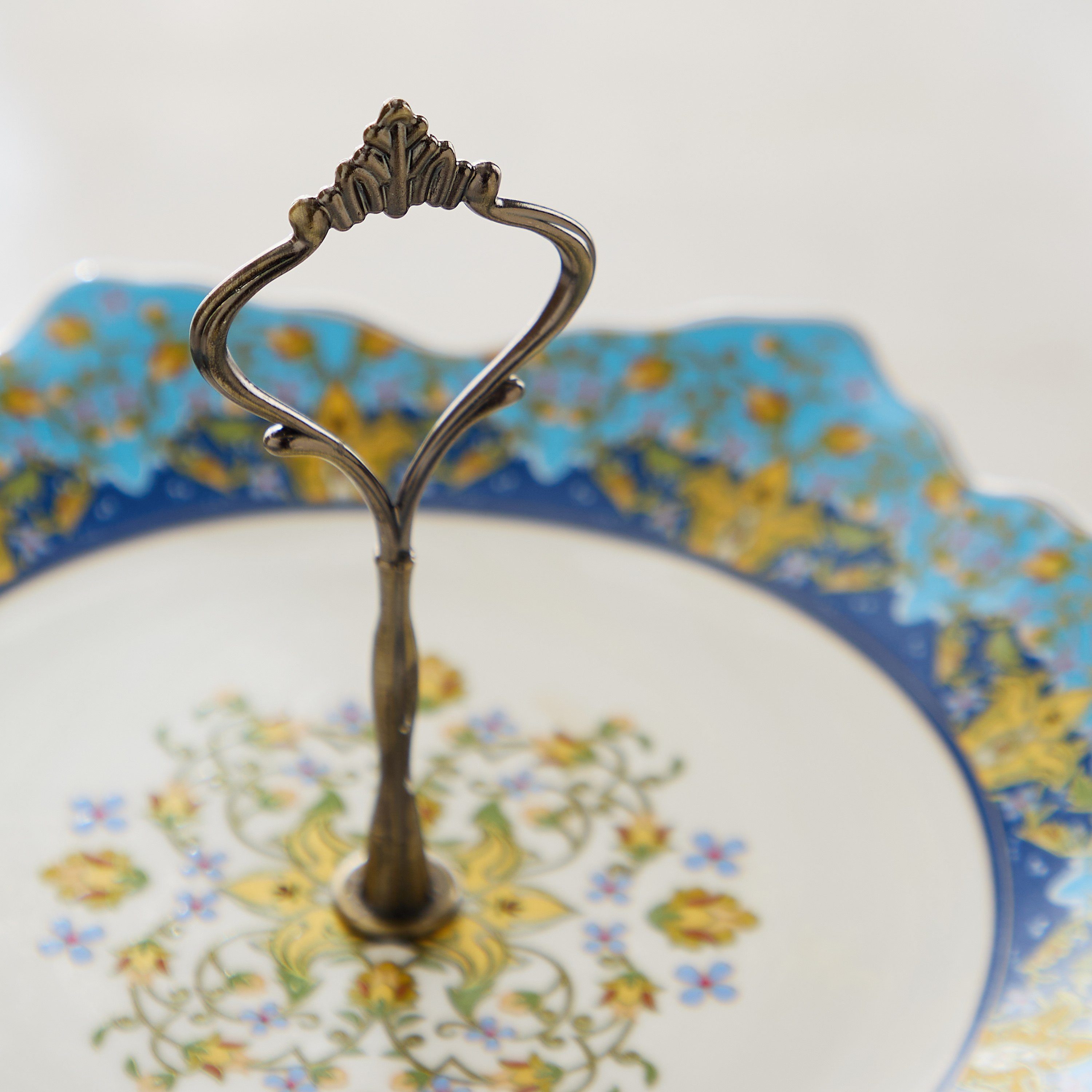 Angelic 2-Tier Cake Stand - 25.2x25.2x24.5 cm-hbxdecorandfurnishings-tabletop-serveware-image-4