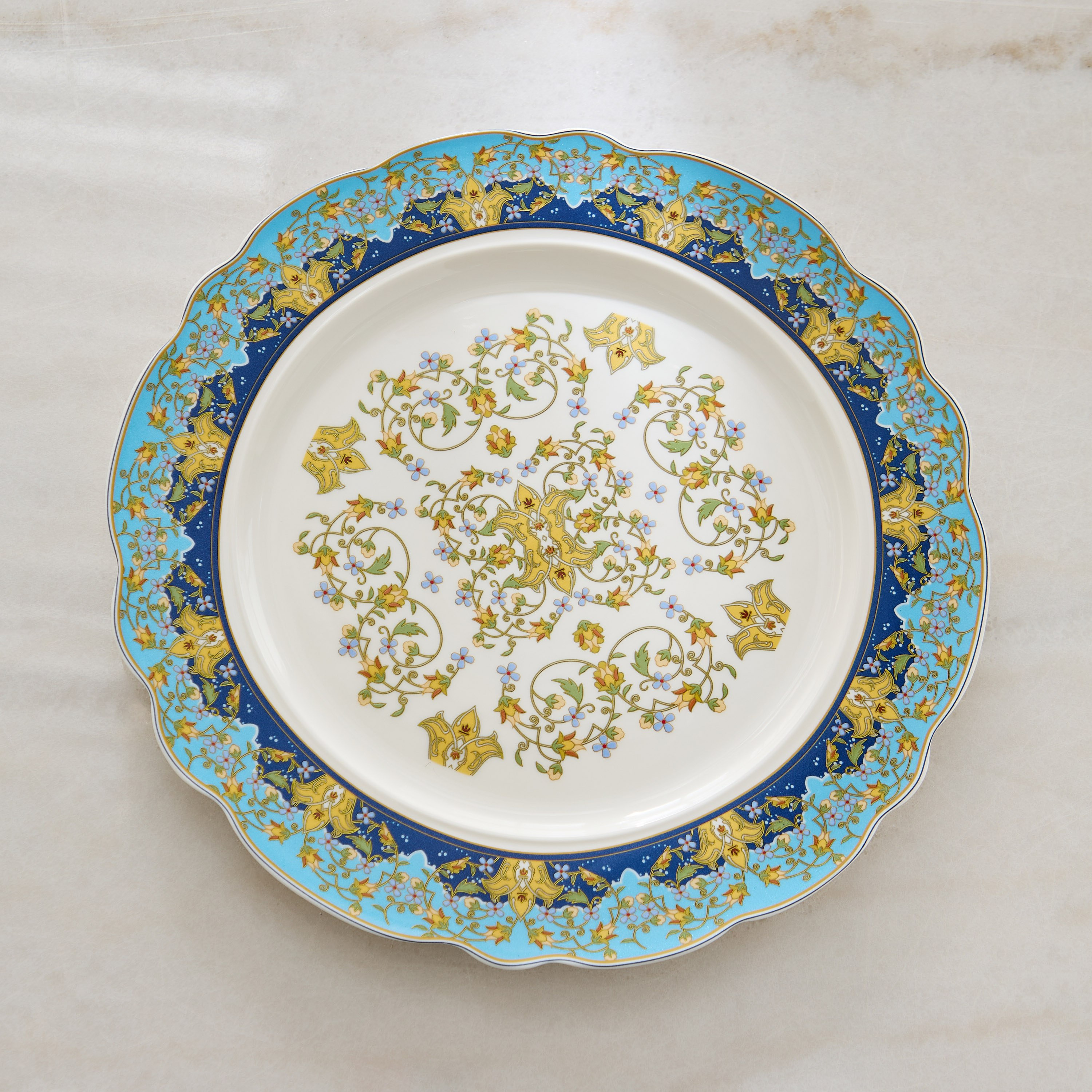 Angelic Large Serving Platter - 29.9x29.9x2.5 cm-hbxdecorandfurnishings-tabletop-serveware-image-2