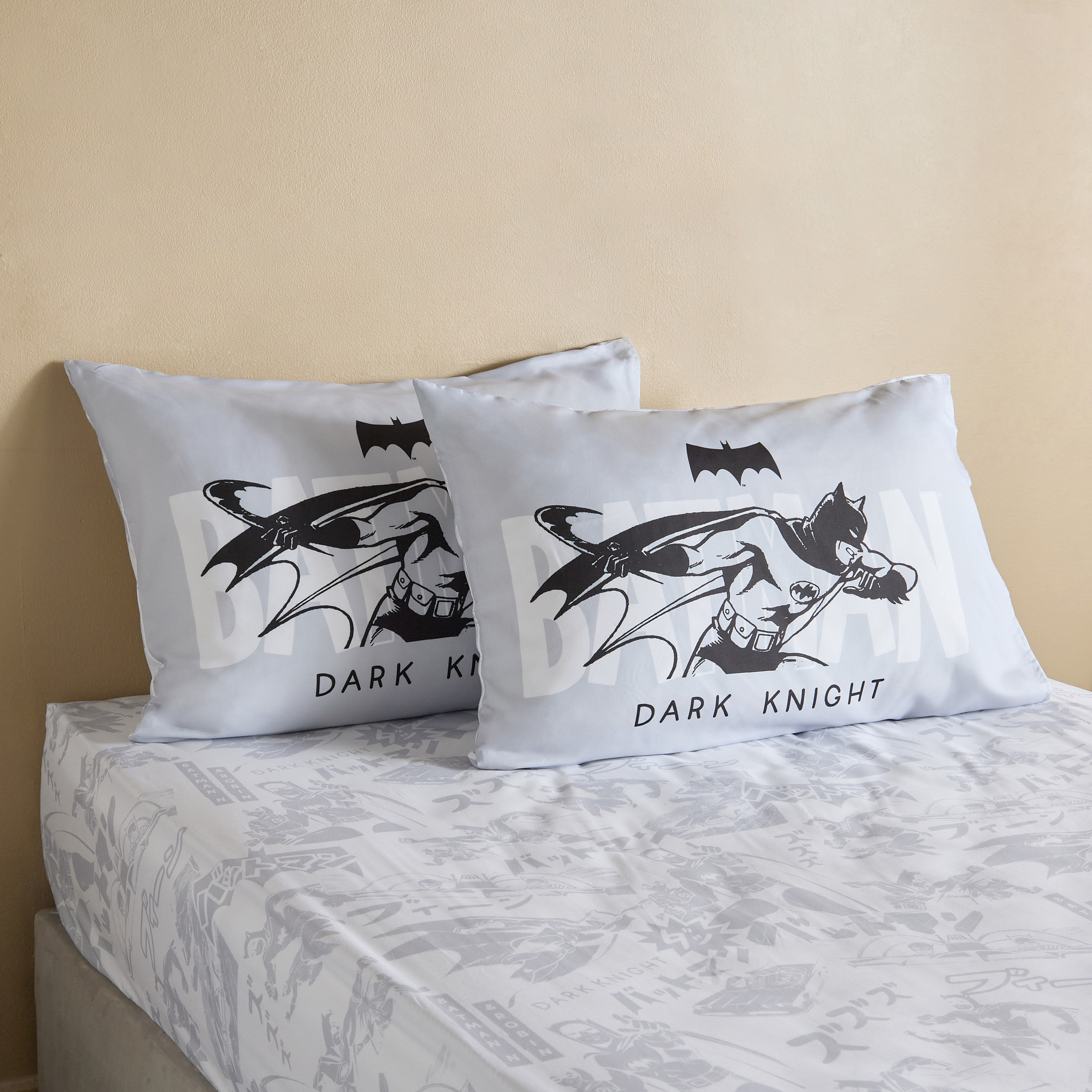 طقم غطاء وسادة قطعتين من باتمان - 50x75 سم-hbxhomeware-hbxkidsandyouth-image-1