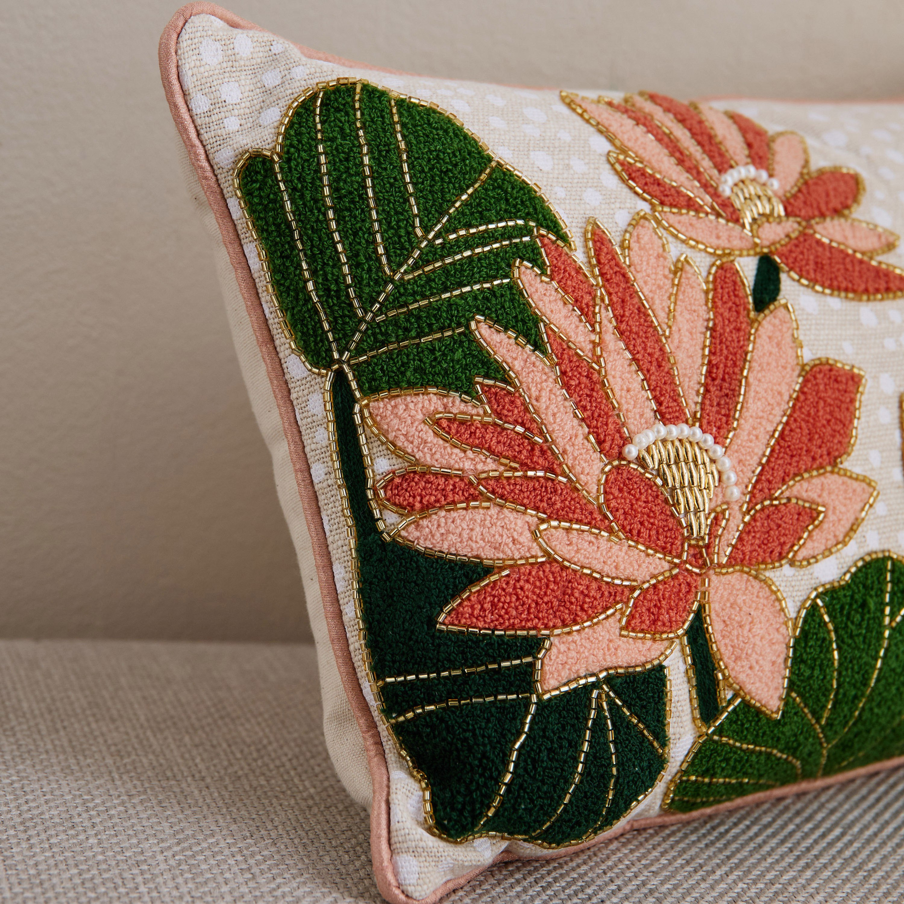 وسادة محشوة أوتبال من براكا - 30×50 سم-hbxlivingroom-furnishings-cushionsandcovers-filledcushions-image-2