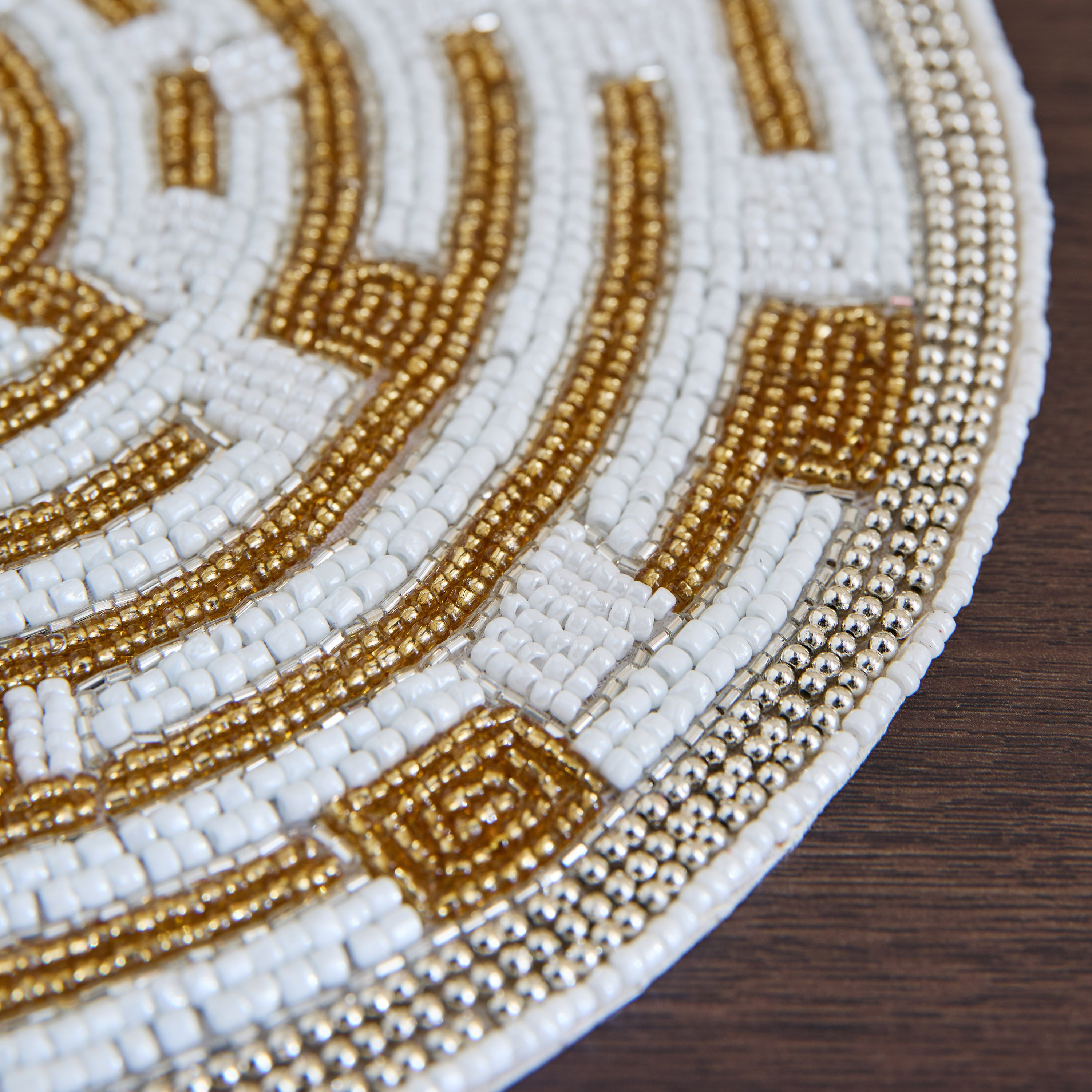 Praka Maze Round Beaded Placemat - 30 cm-hbxdecorandfurnishings-homefurnishings-tablelinens-image-3