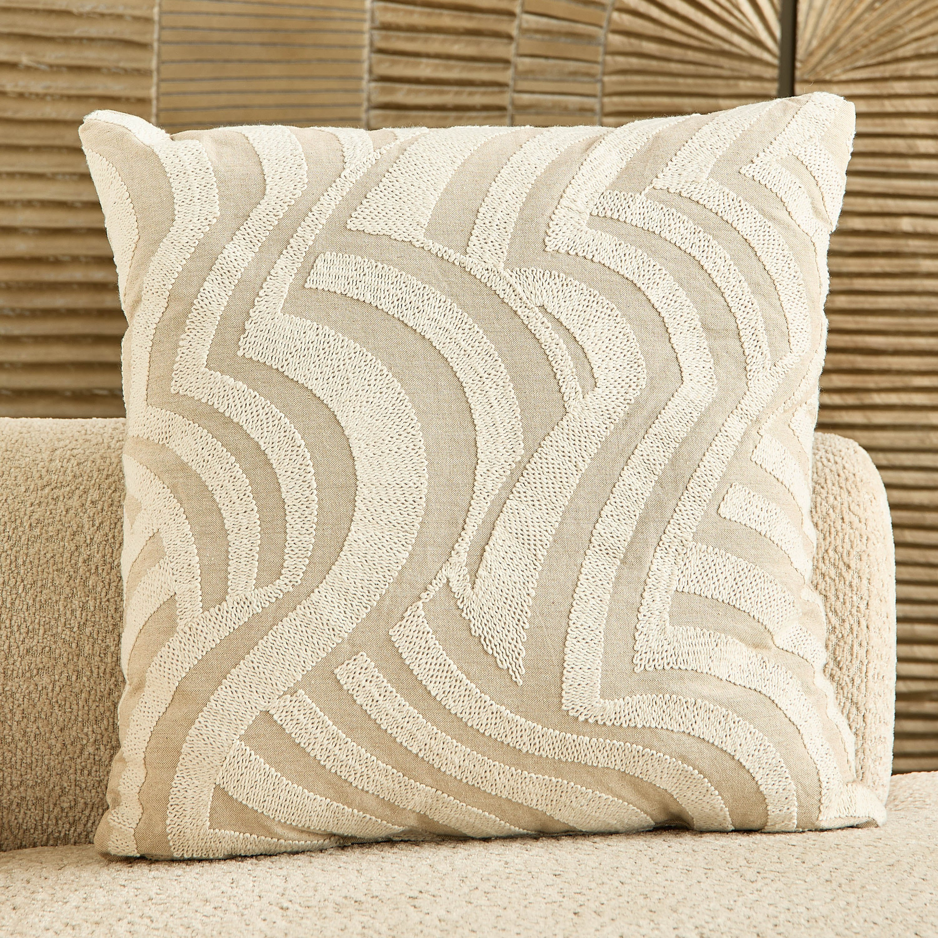 طقم وسائد محشوة بطبعات دوري تجريدية قطعتين من كوزي ديو - 50×50 سم-hbxlivingroom-furnishings-cushionsandcovers-filledcushions-image-2