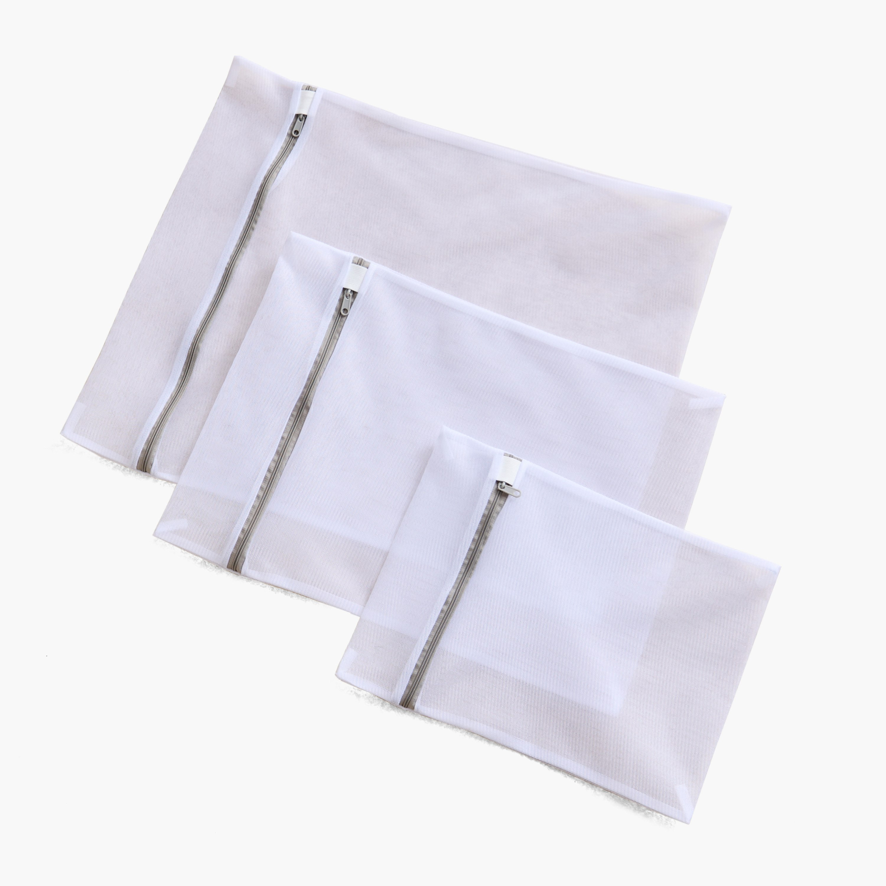 Saga 3-Piece Mesh Wash Bag Set-hbxbathroom-bathroomstorage-laundryhampers-image-9